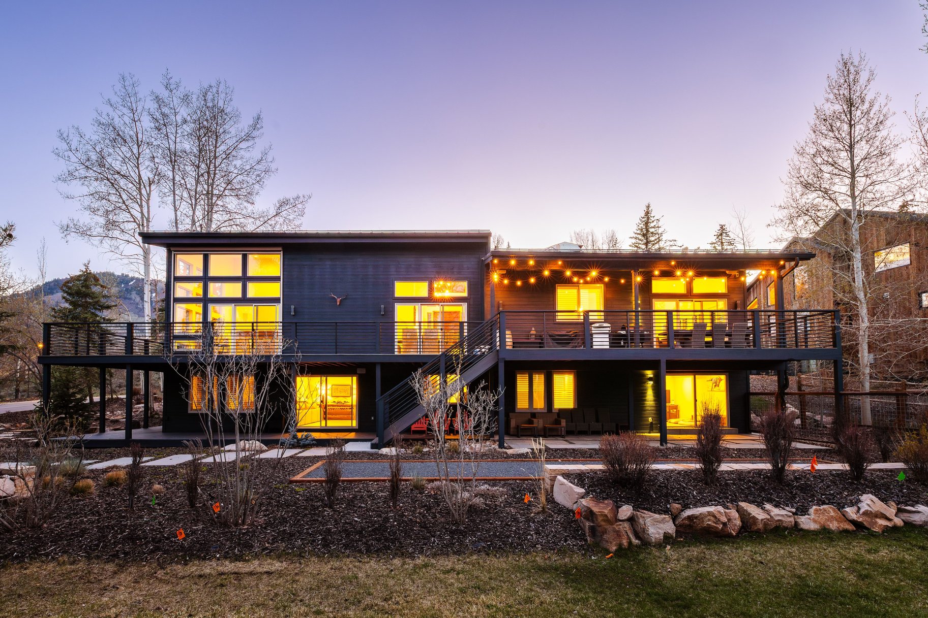 3004 Meadows Drive