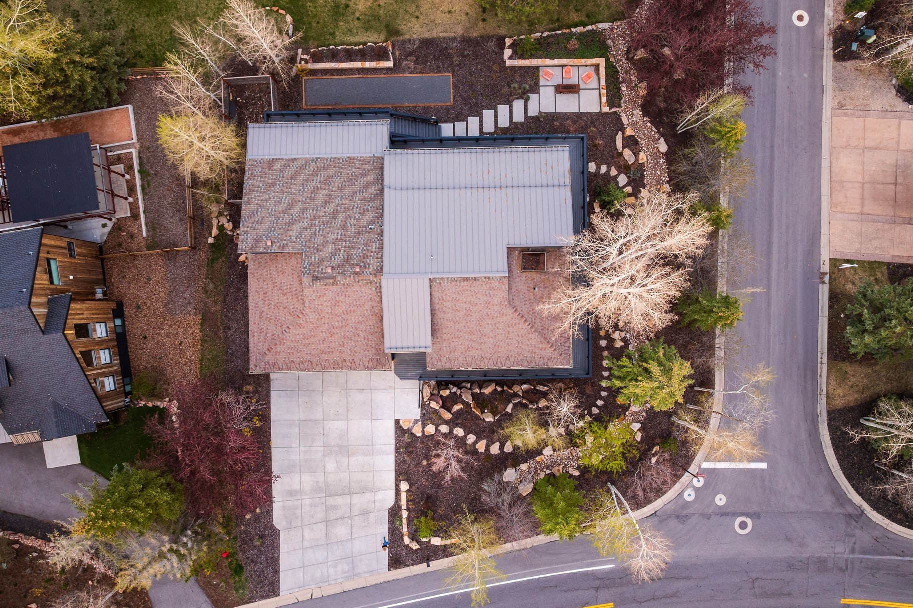 3004 Meadows Drive