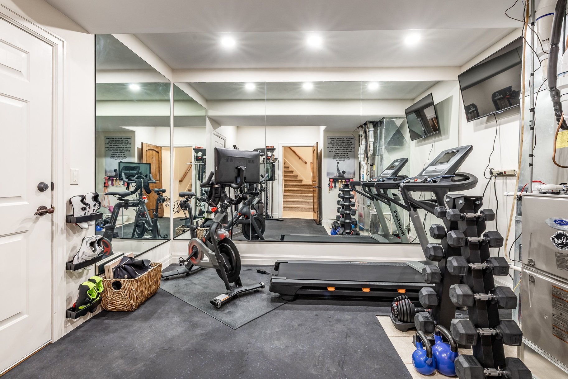 1777 E Somerset Ridge Drive