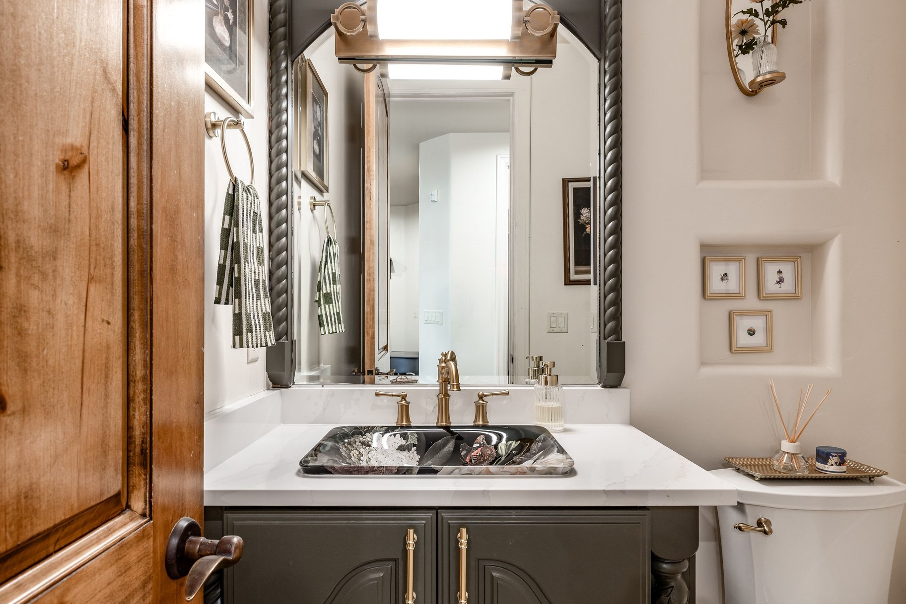 1777 E Somerset Ridge Drive