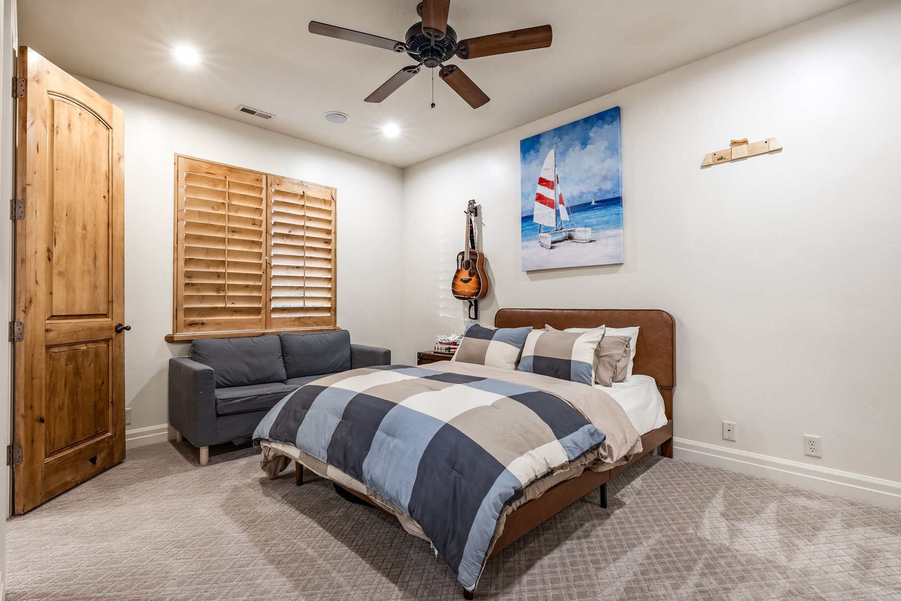 1777 E Somerset Ridge Drive