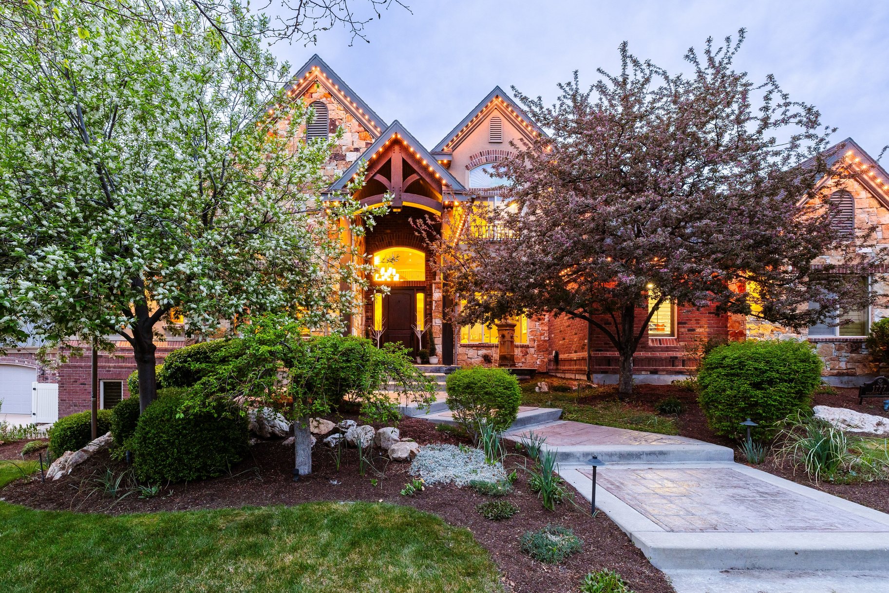 1777 E Somerset Ridge Drive