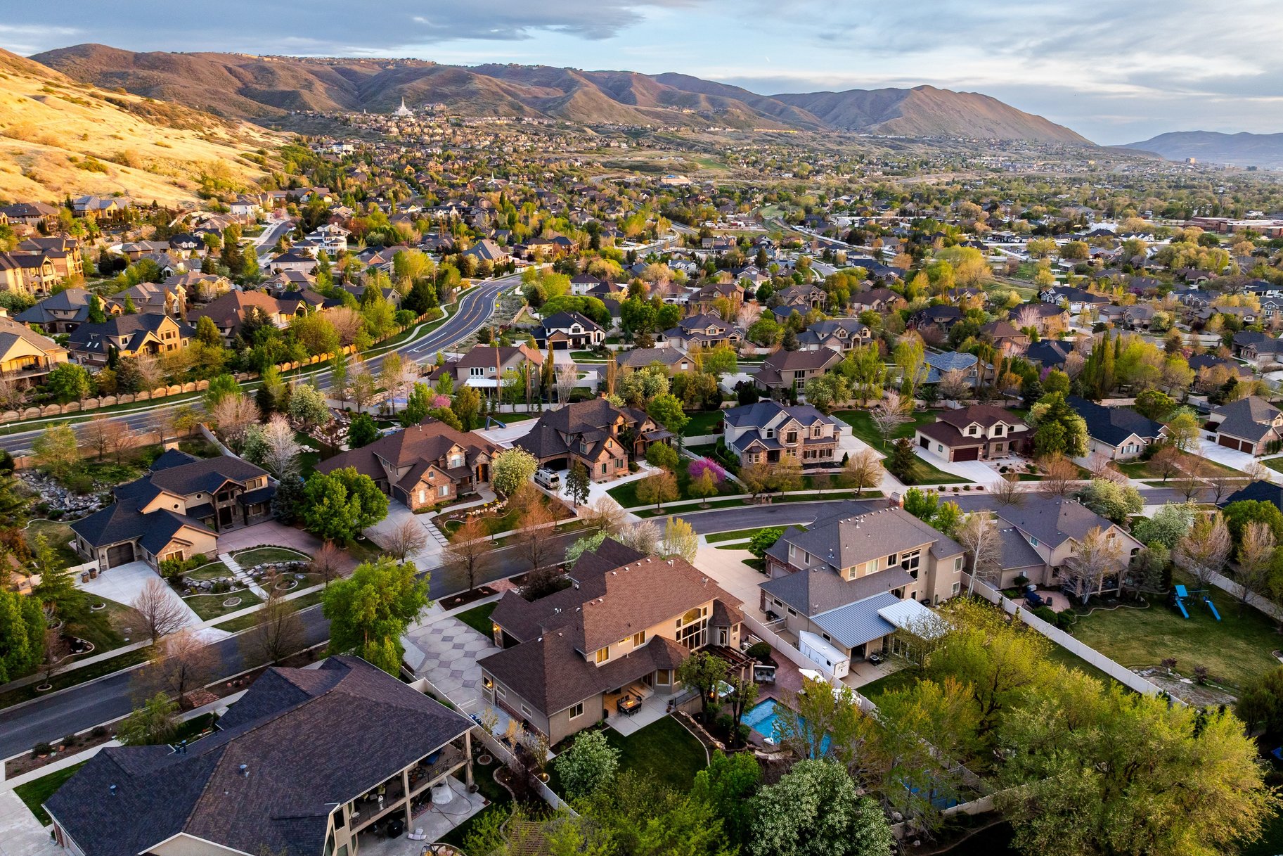 1777 E Somerset Ridge Drive