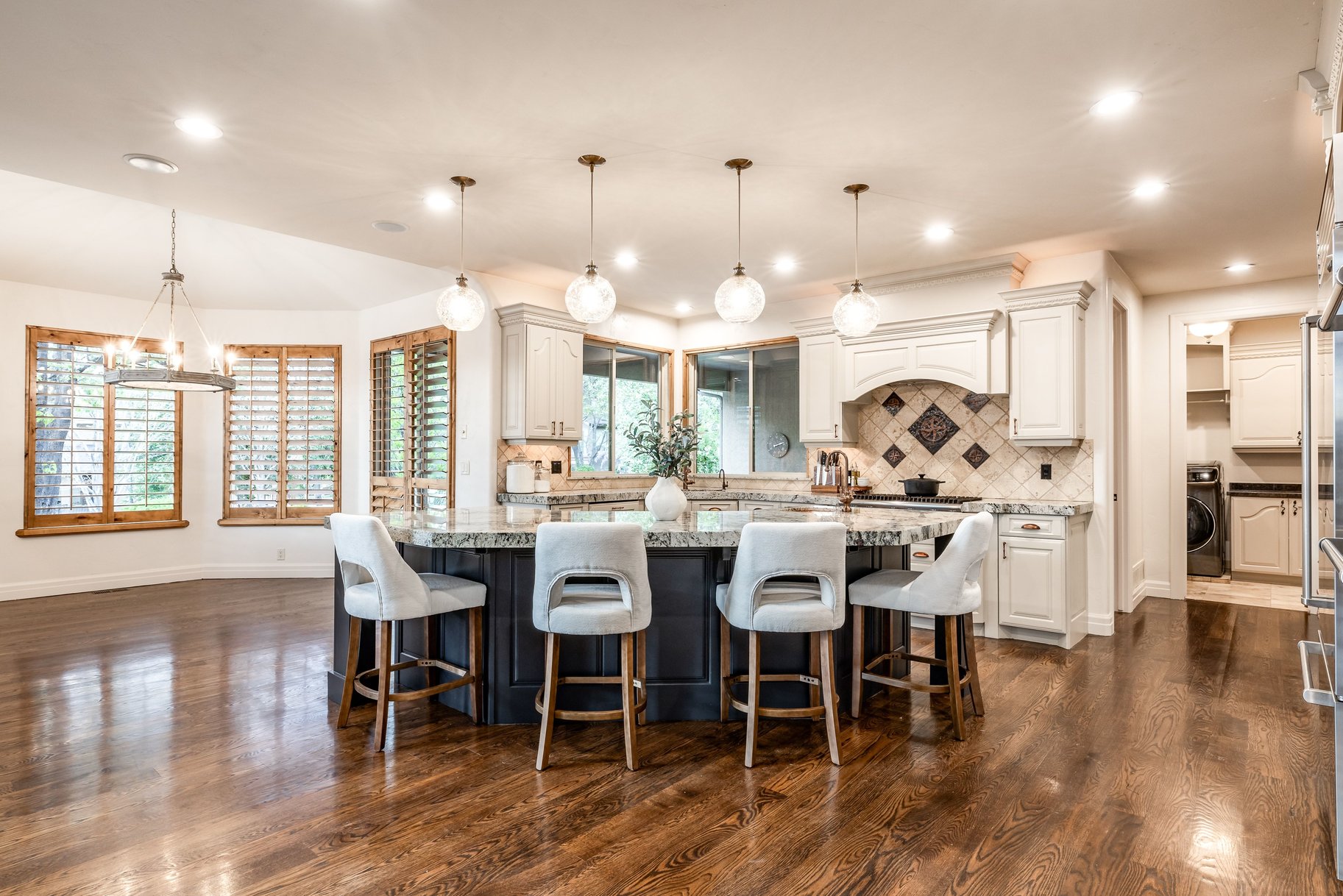 1777 E Somerset Ridge Drive