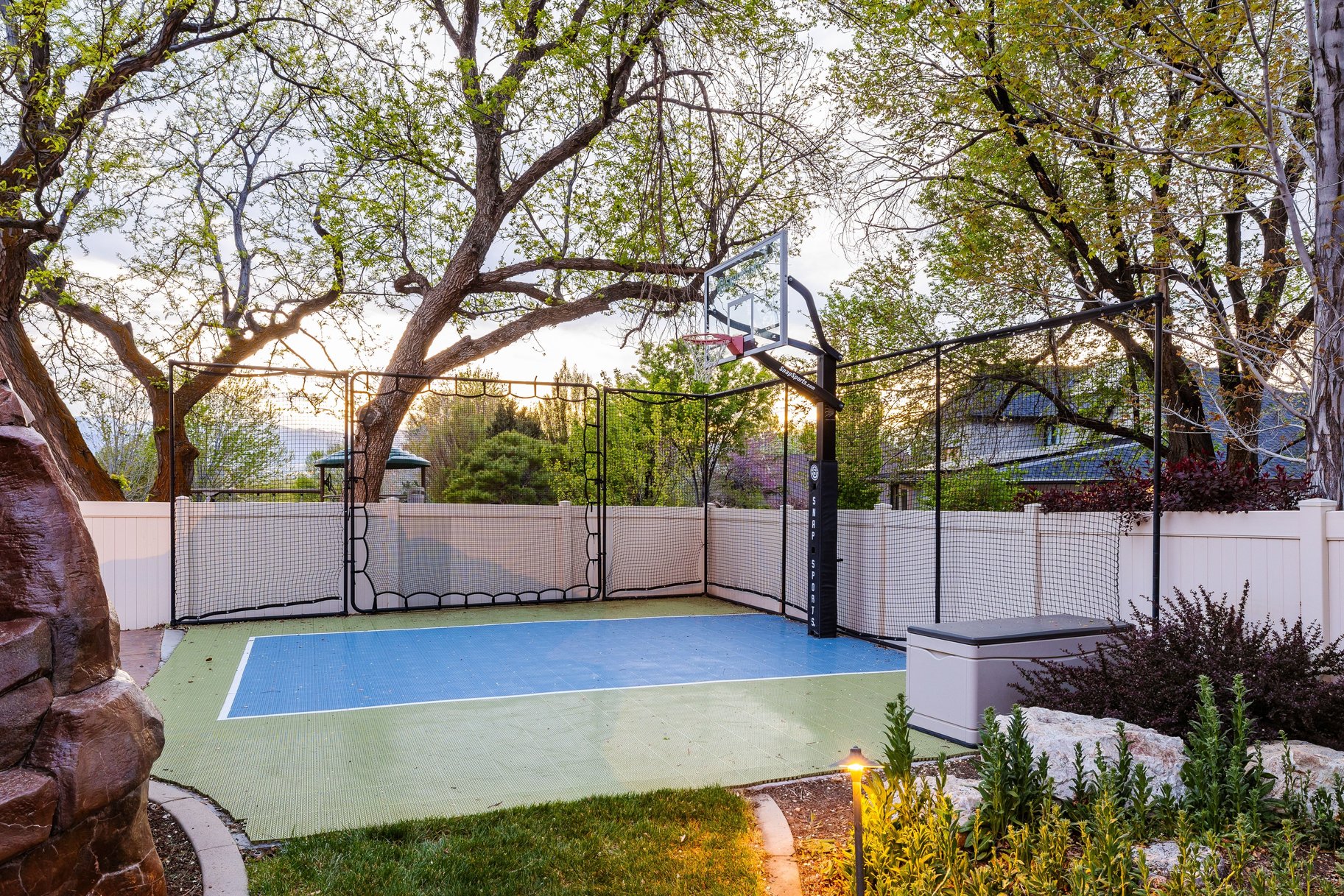 1777 E Somerset Ridge Drive