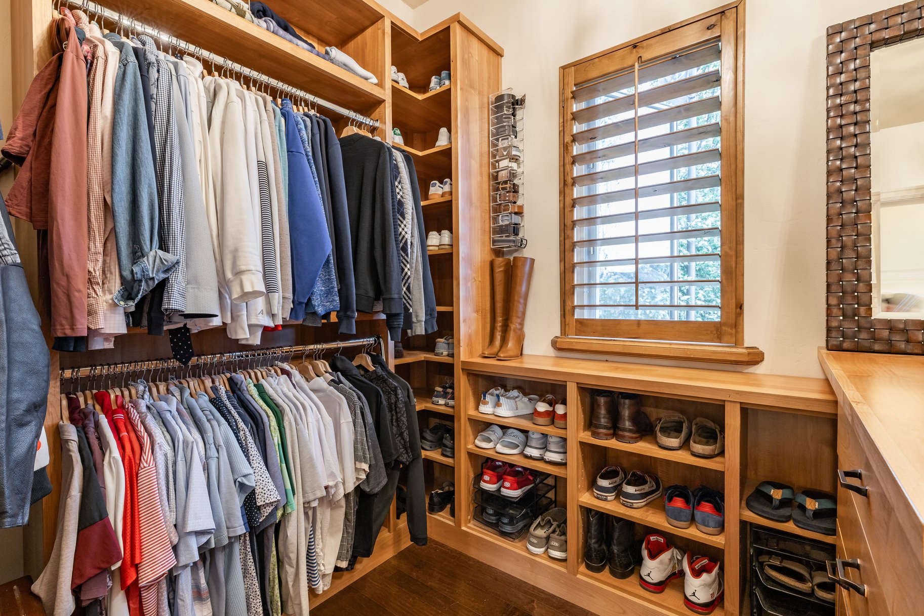 1777 E Somerset Ridge Drive