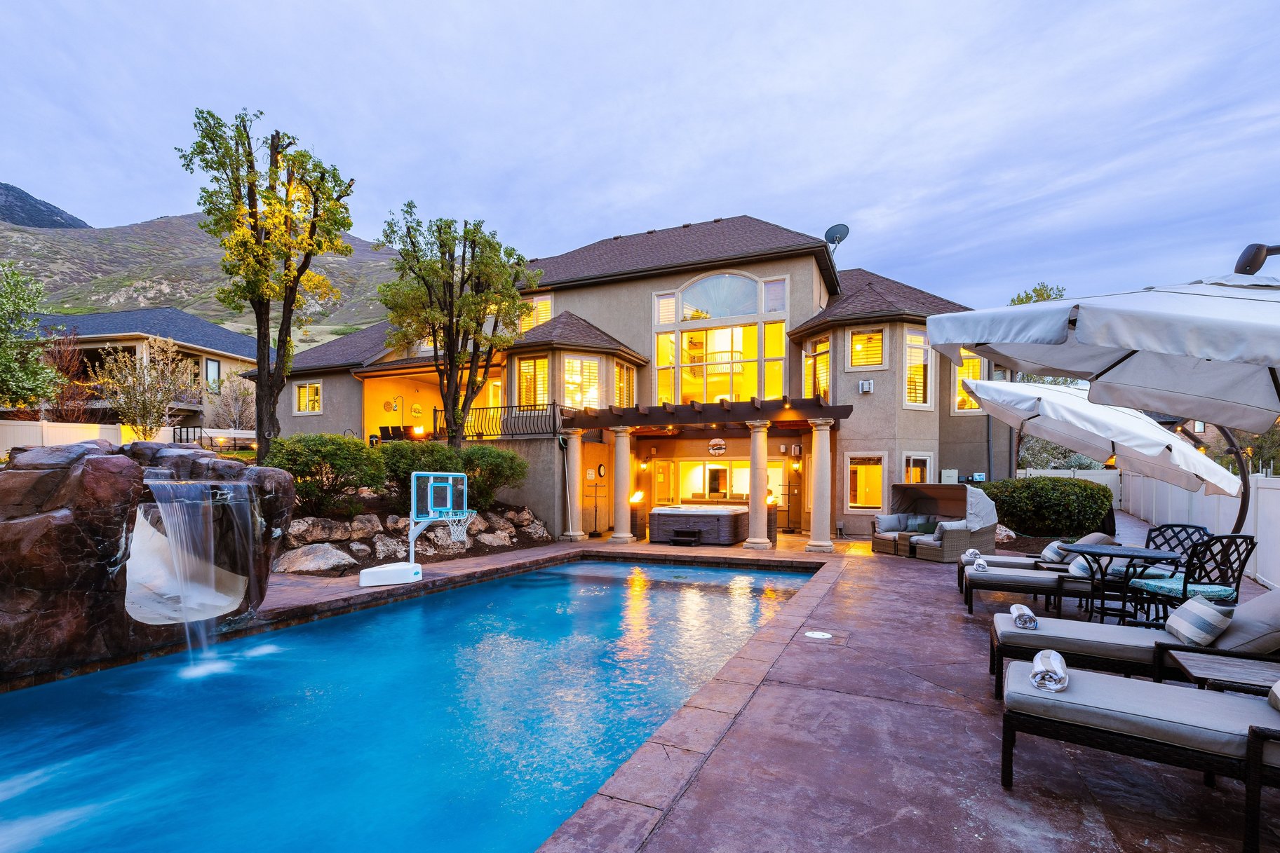 1777 E Somerset Ridge Drive