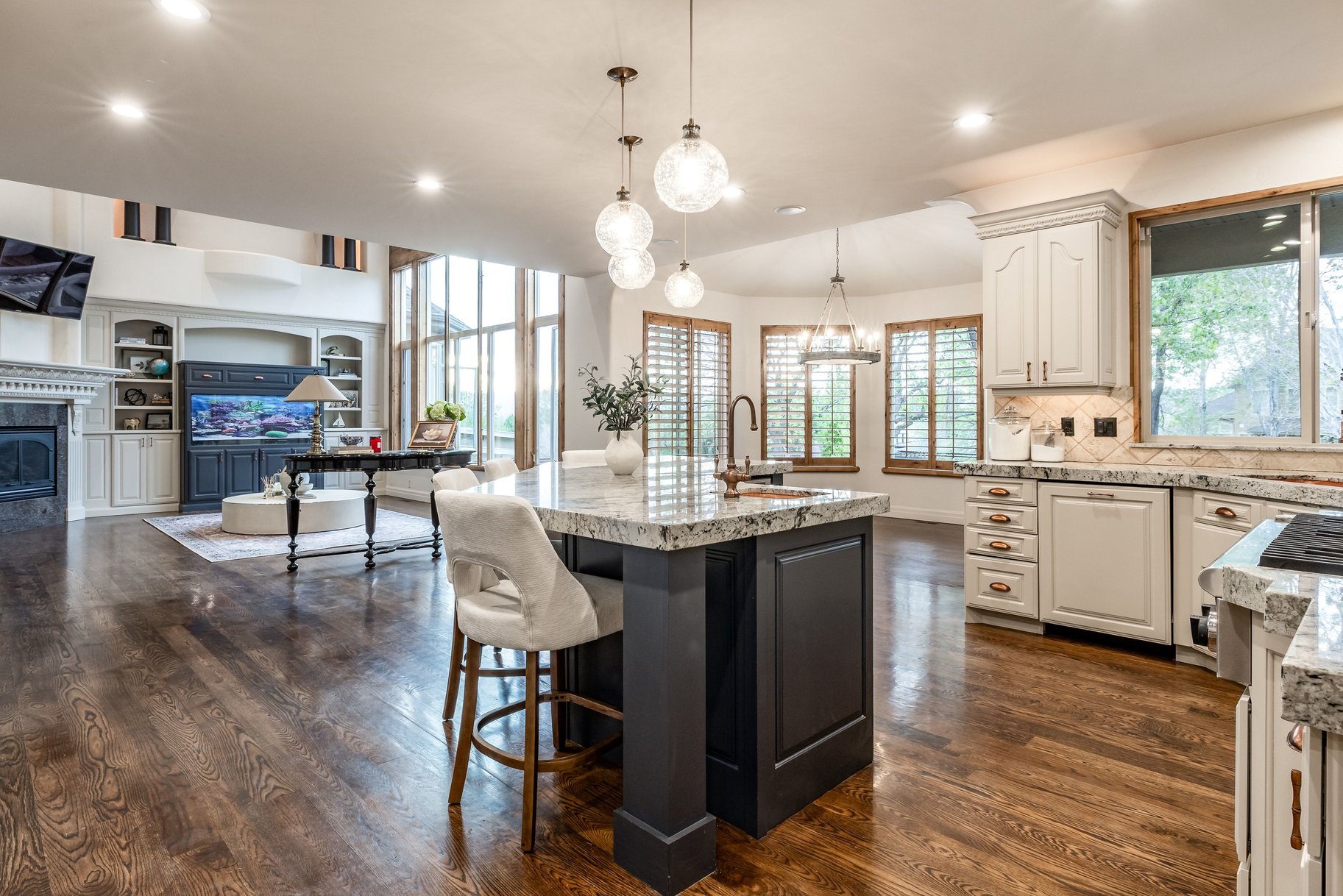 1777 E Somerset Ridge Drive