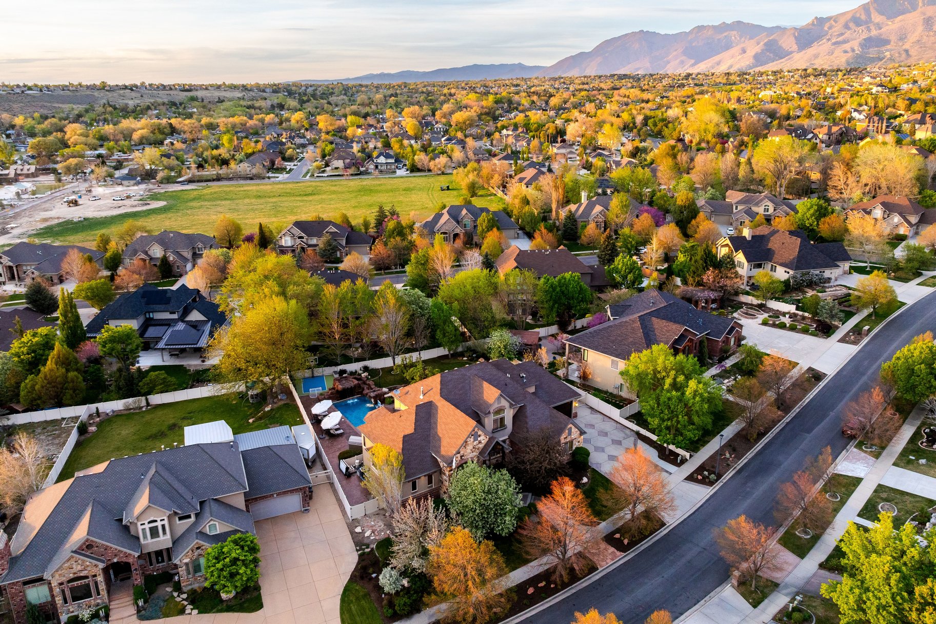 1777 E Somerset Ridge Drive