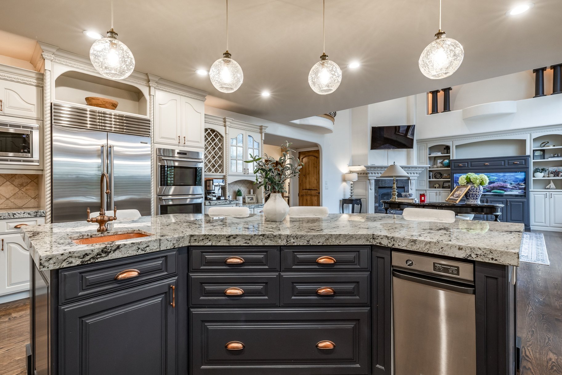 1777 E Somerset Ridge Drive