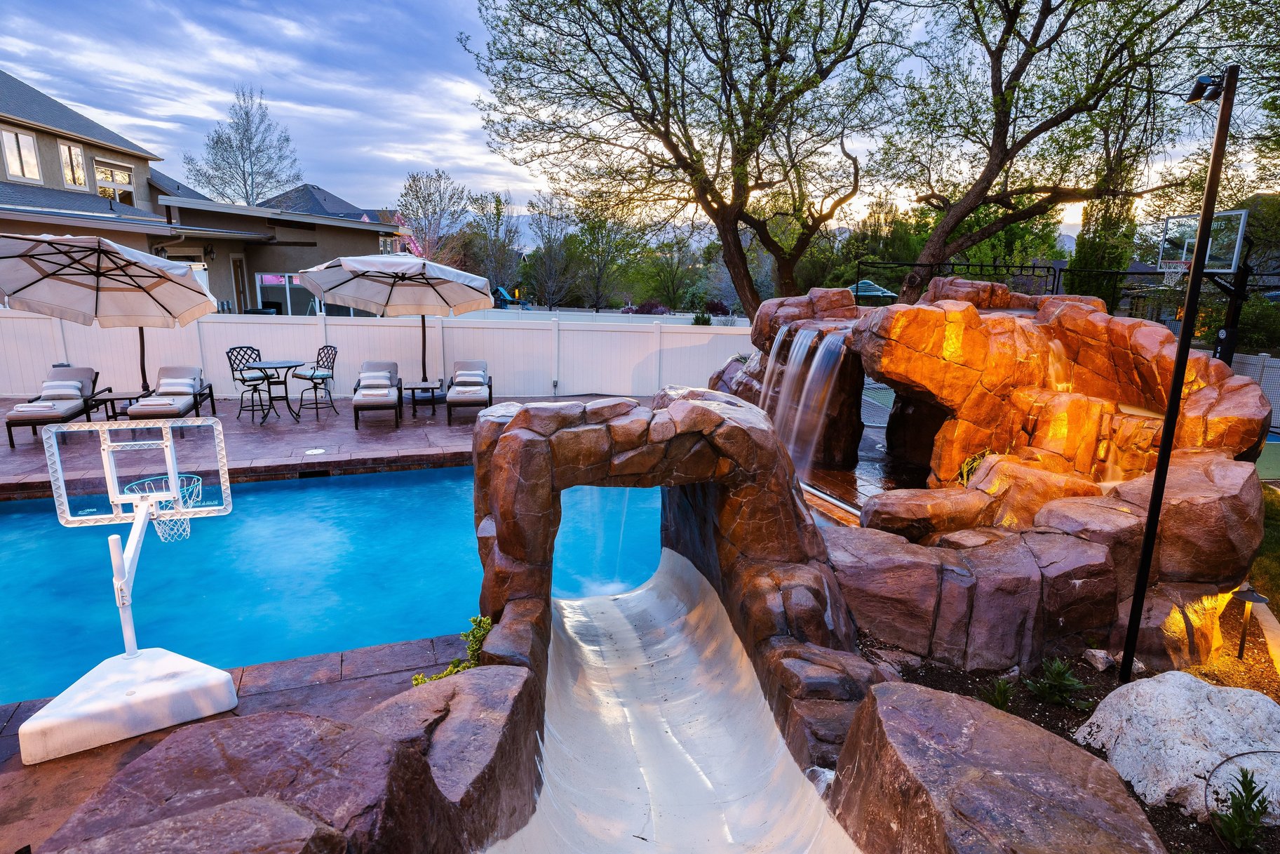 1777 E Somerset Ridge Drive