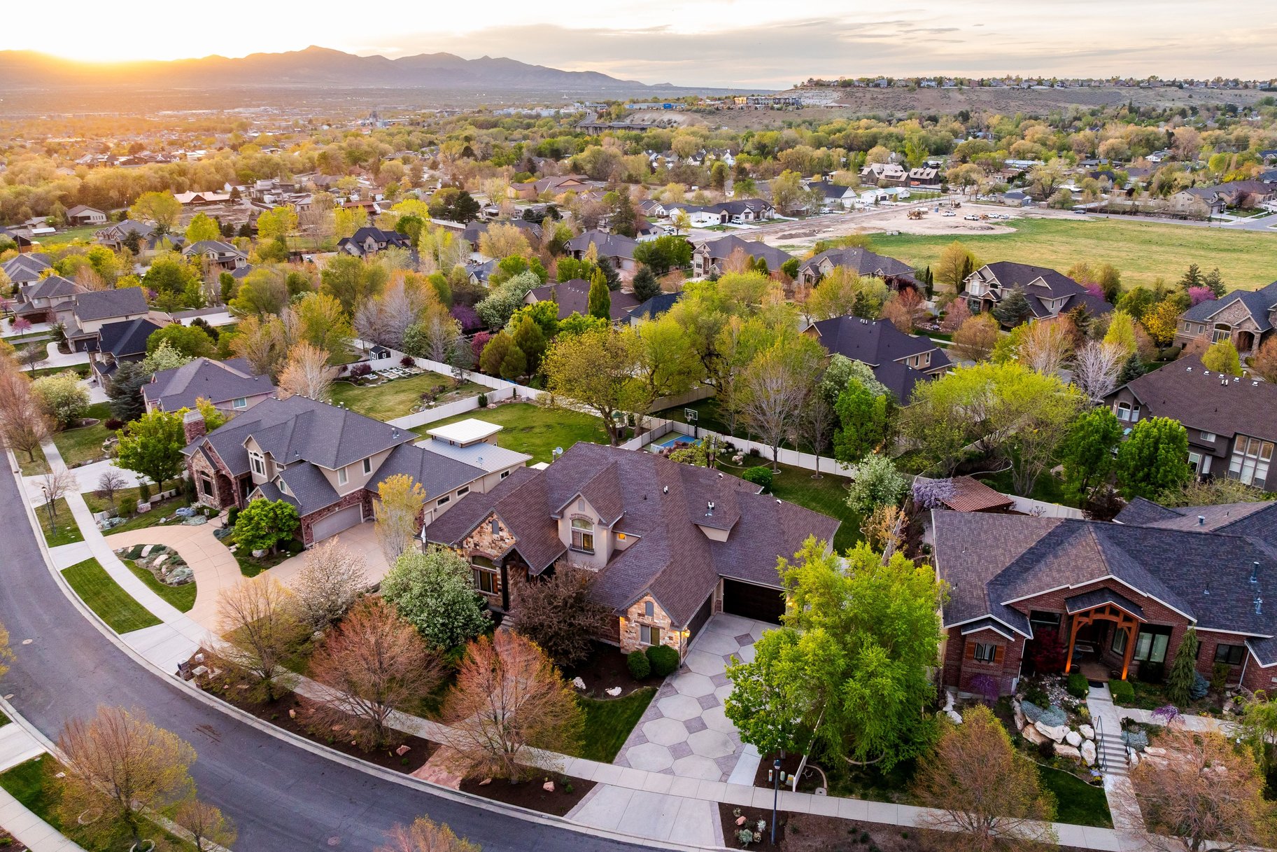 1777 E Somerset Ridge Drive