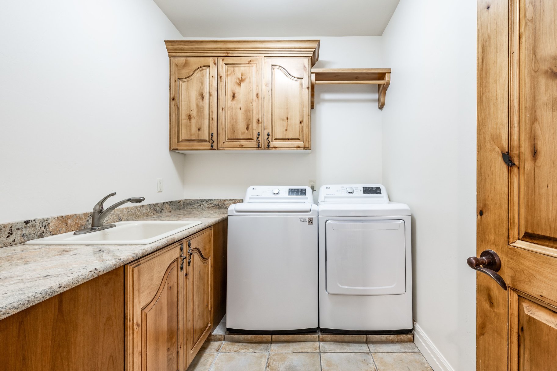 1777 E Somerset Ridge Drive