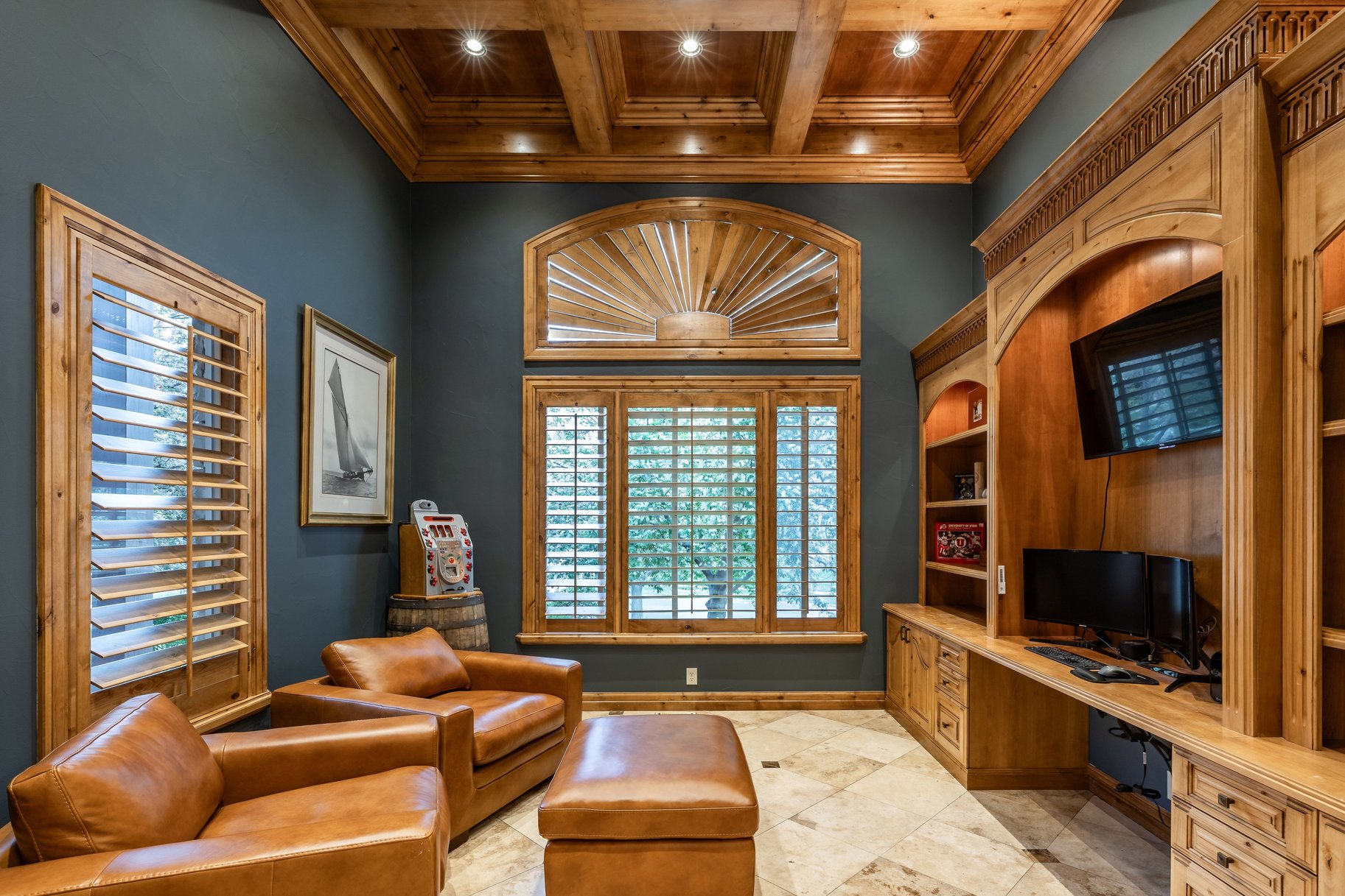 1777 E Somerset Ridge Drive