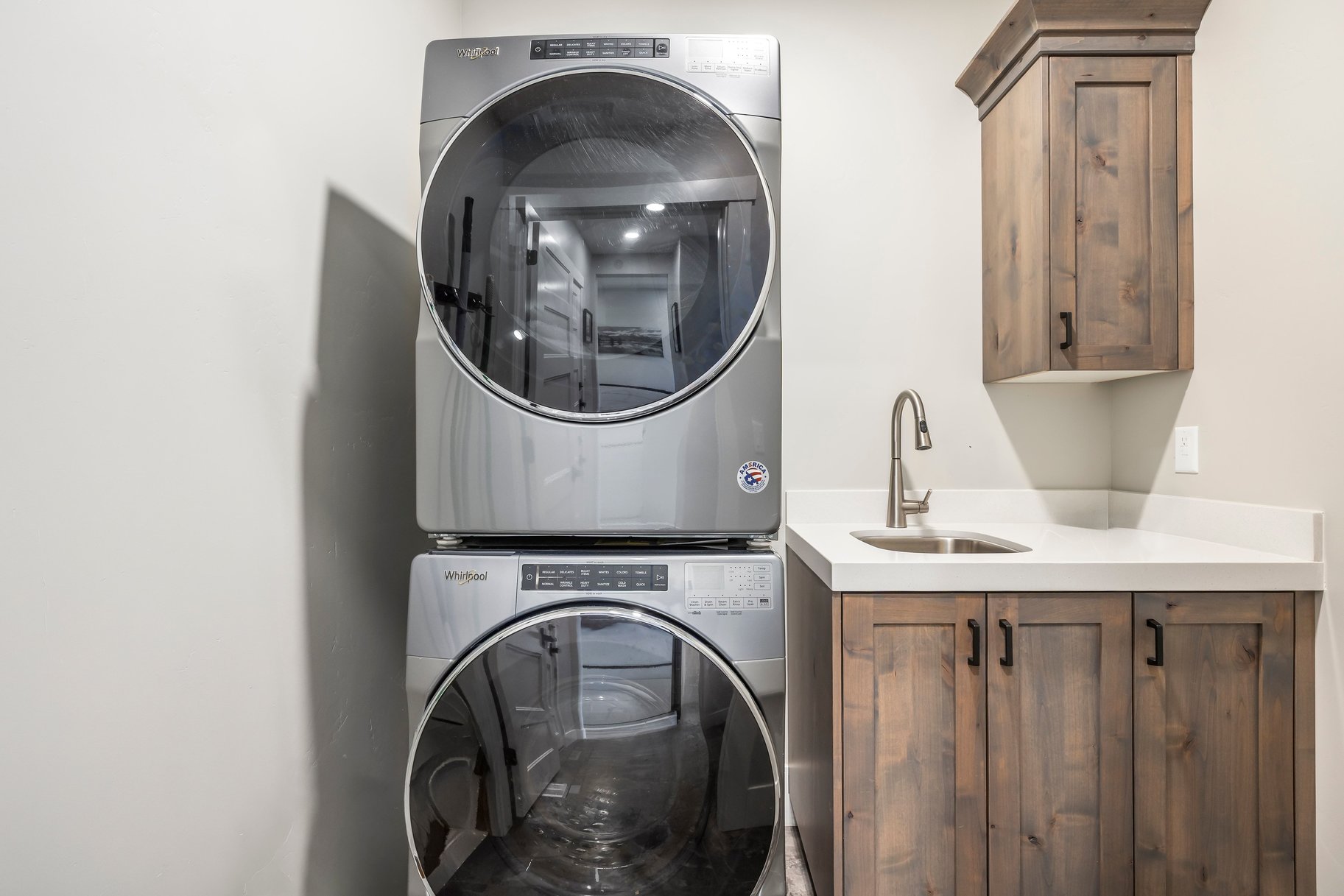 11258 N Shoreline Court