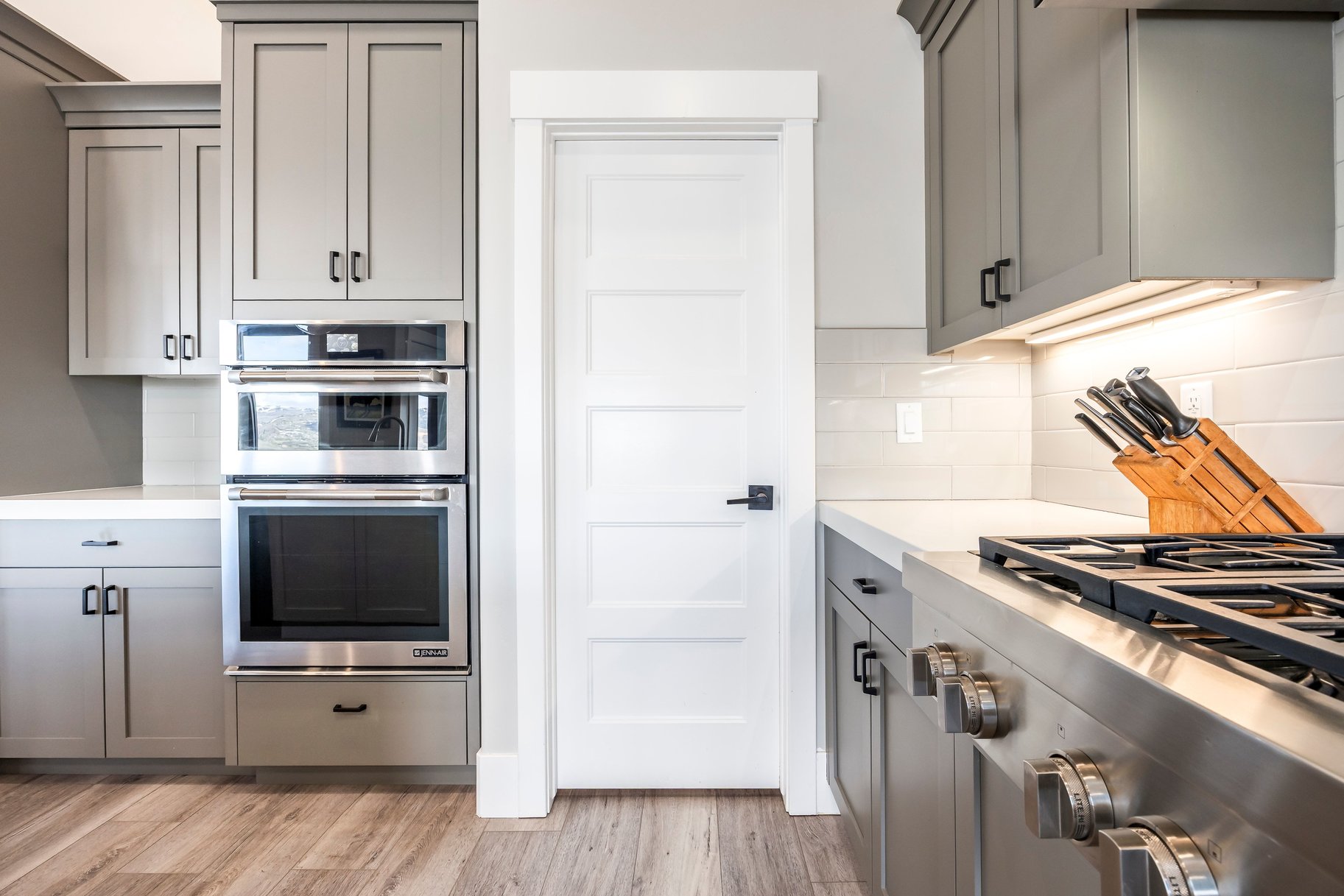 11258 N Shoreline Court