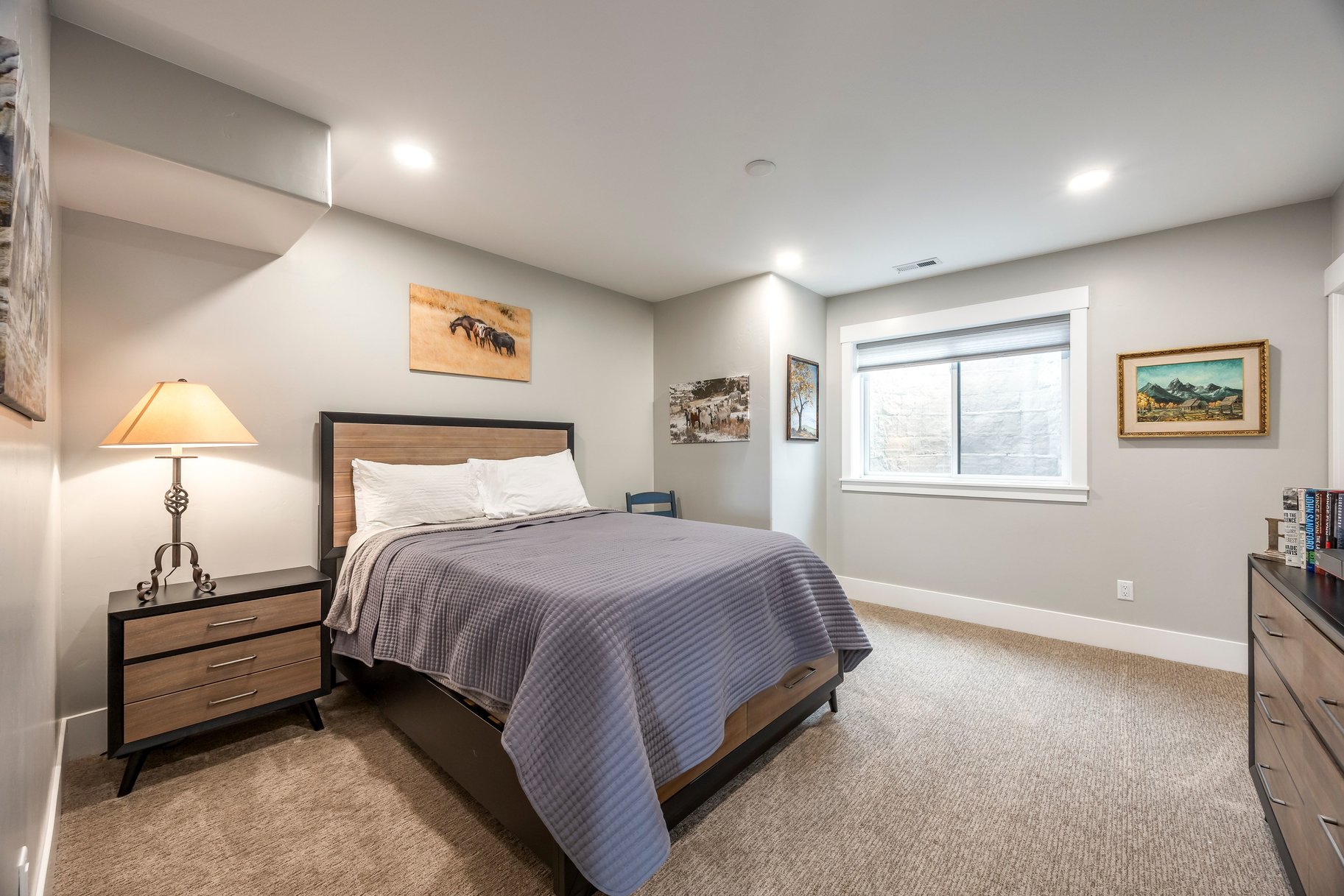 11258 N Shoreline Court