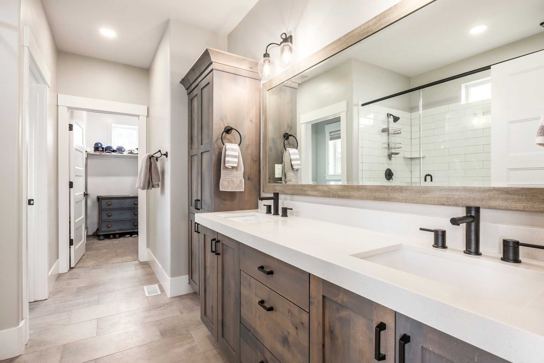 11258 N Shoreline Court