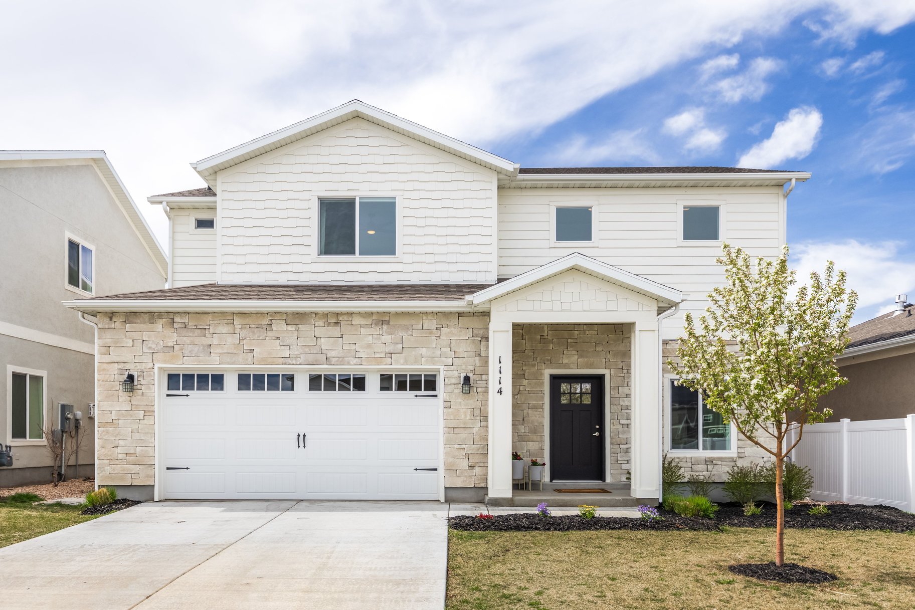 1114 E Tucker Lane