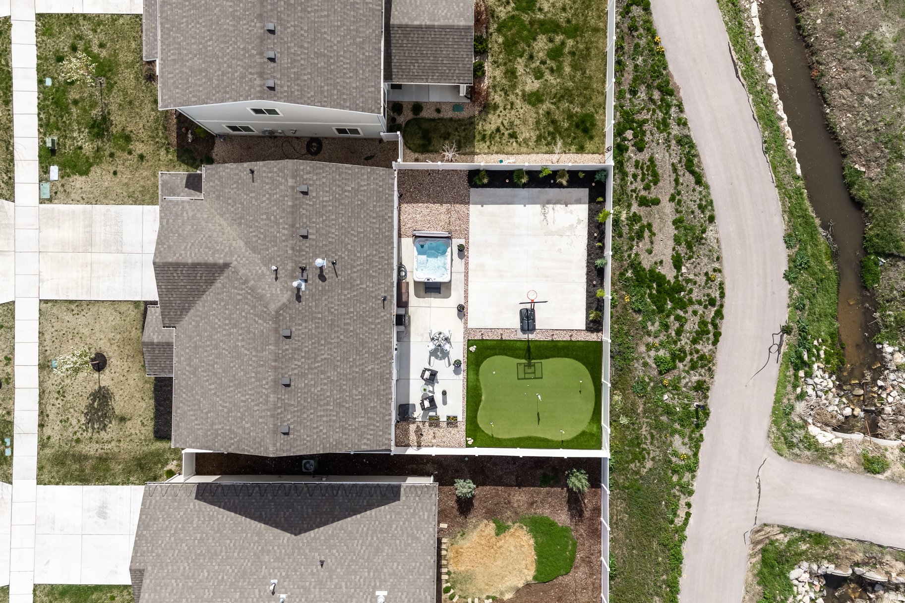 1114 E Tucker Lane