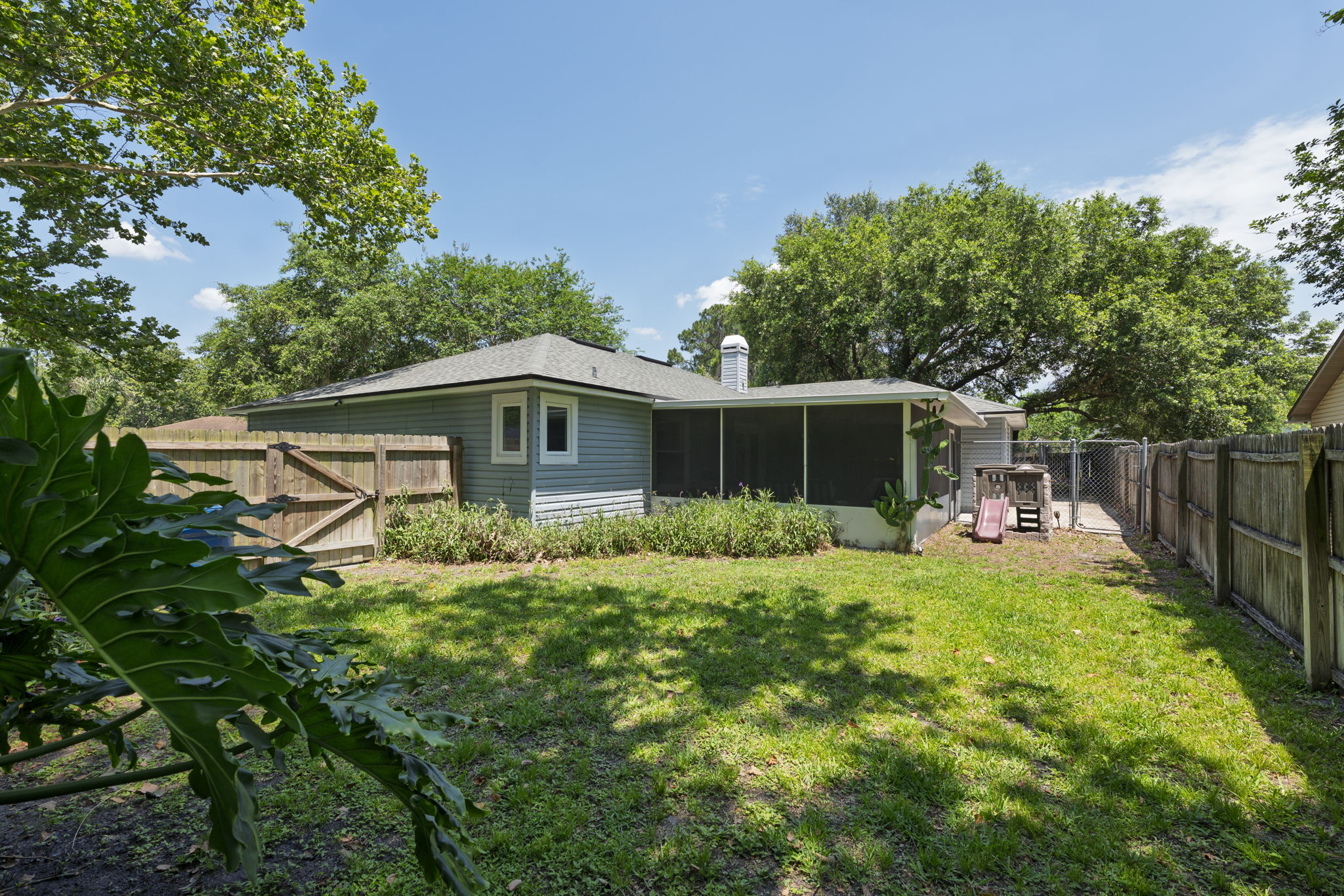 1231 Raleigh Ridge Drive 