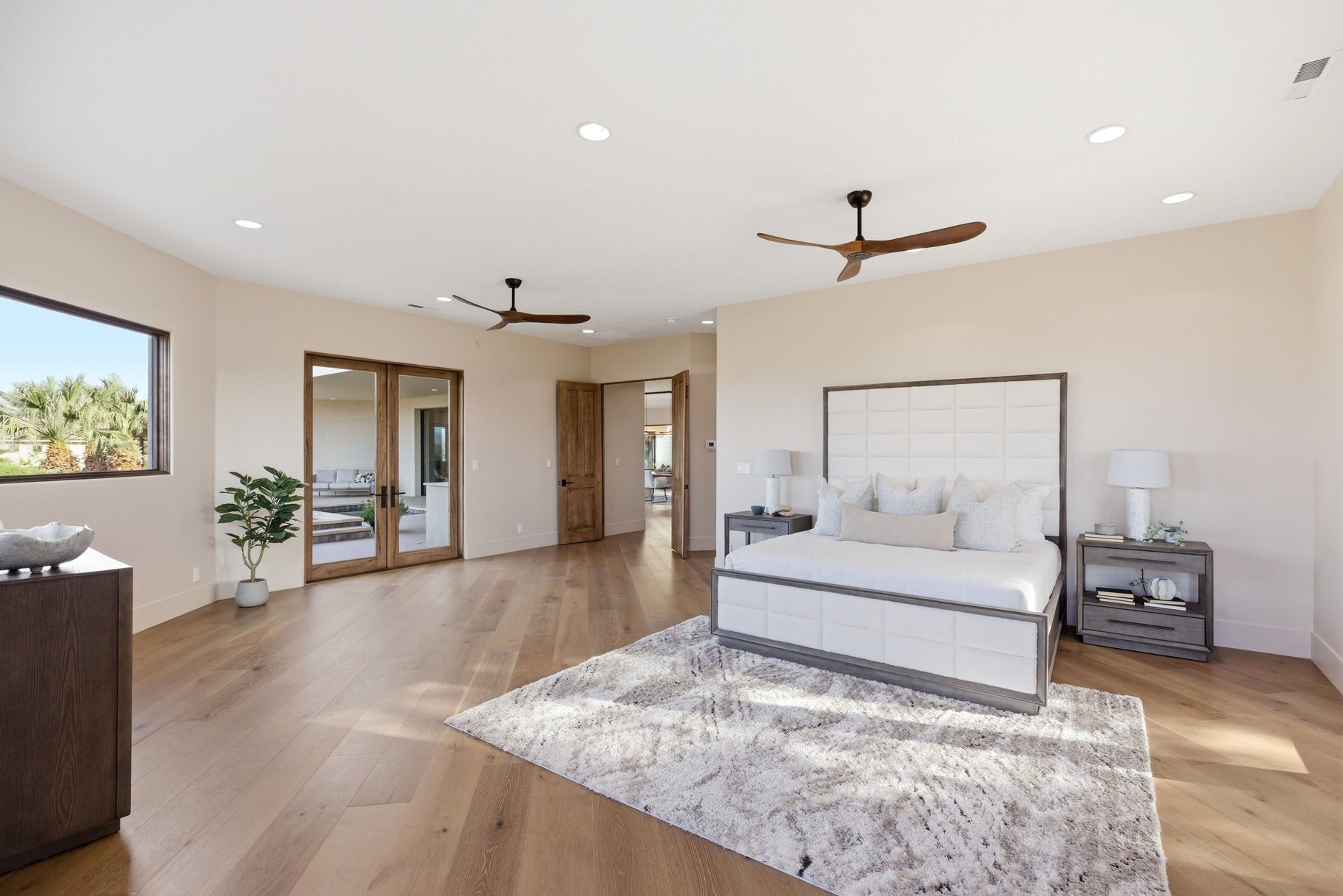 2031 E Cliff Point Drive