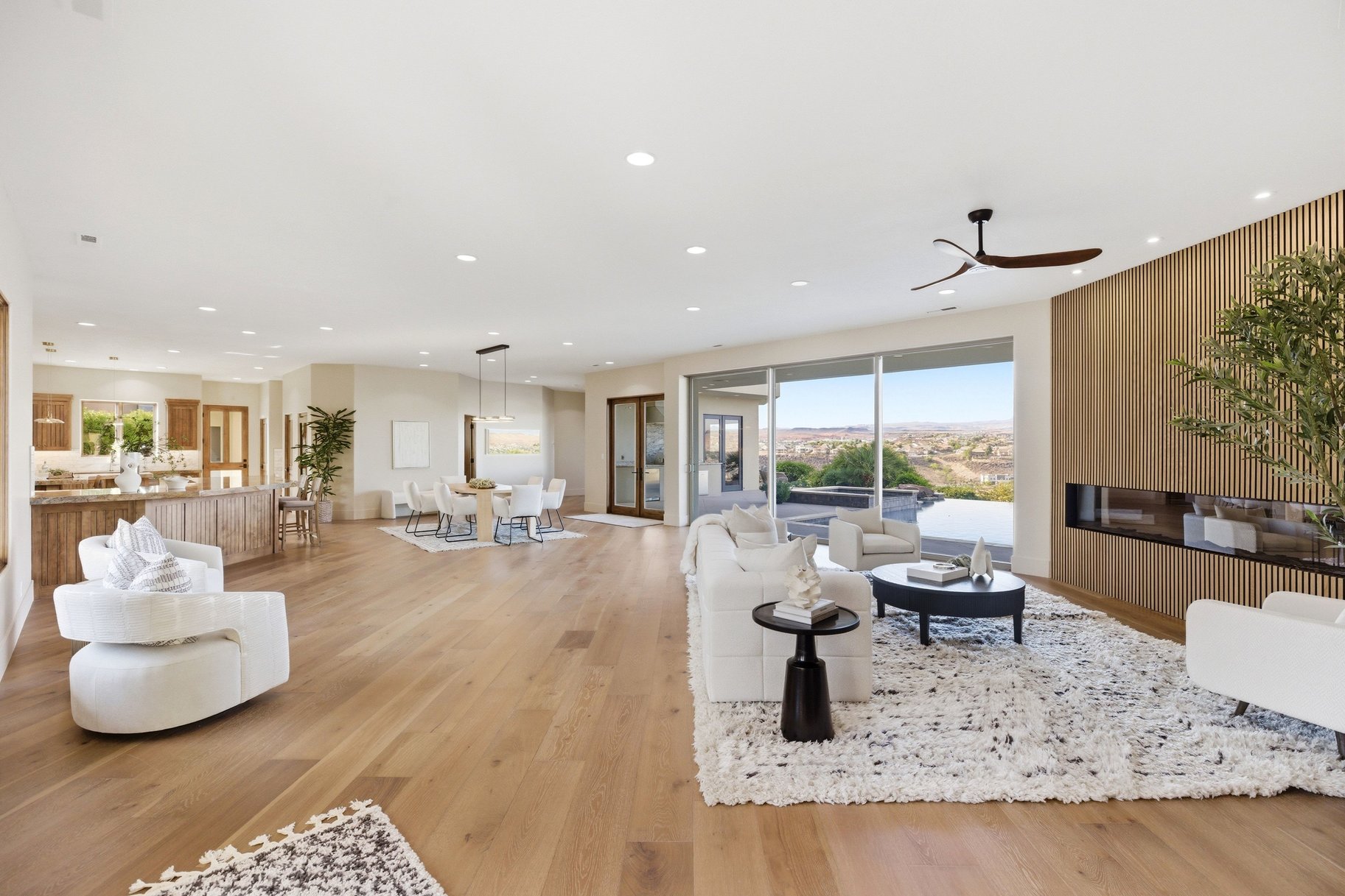 2031 E Cliff Point Drive