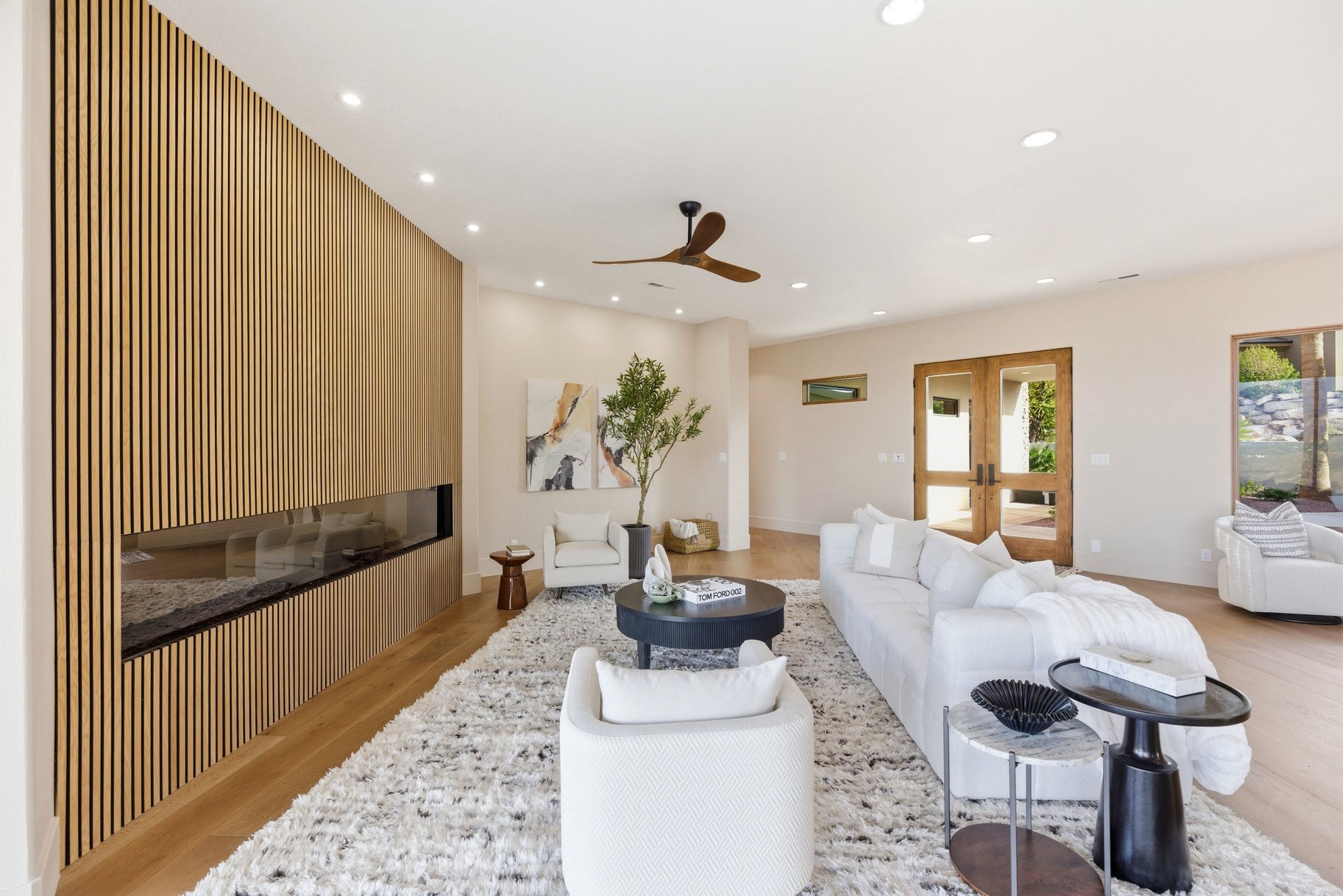 2031 E Cliff Point Drive