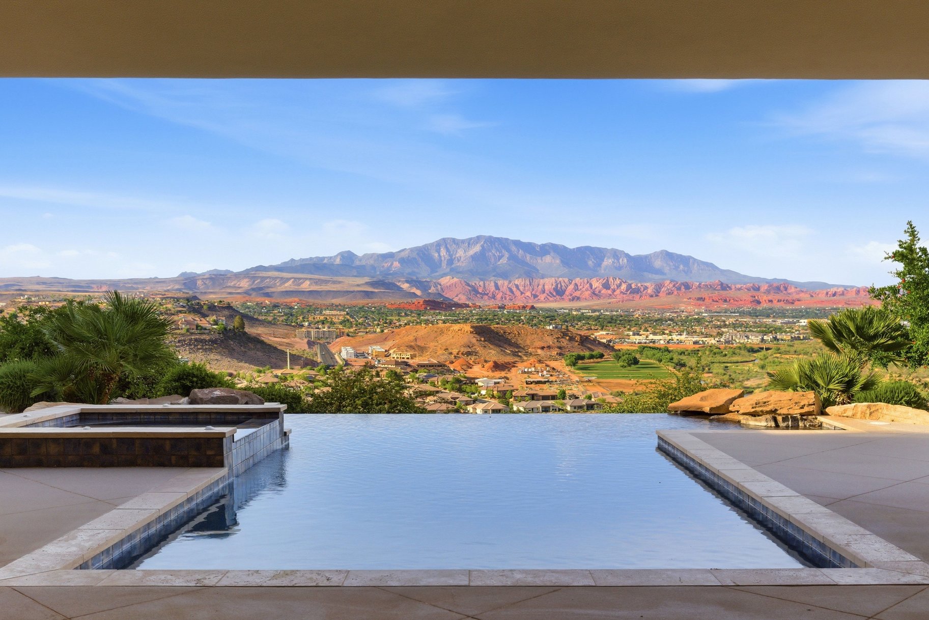 2031 E Cliff Point Drive