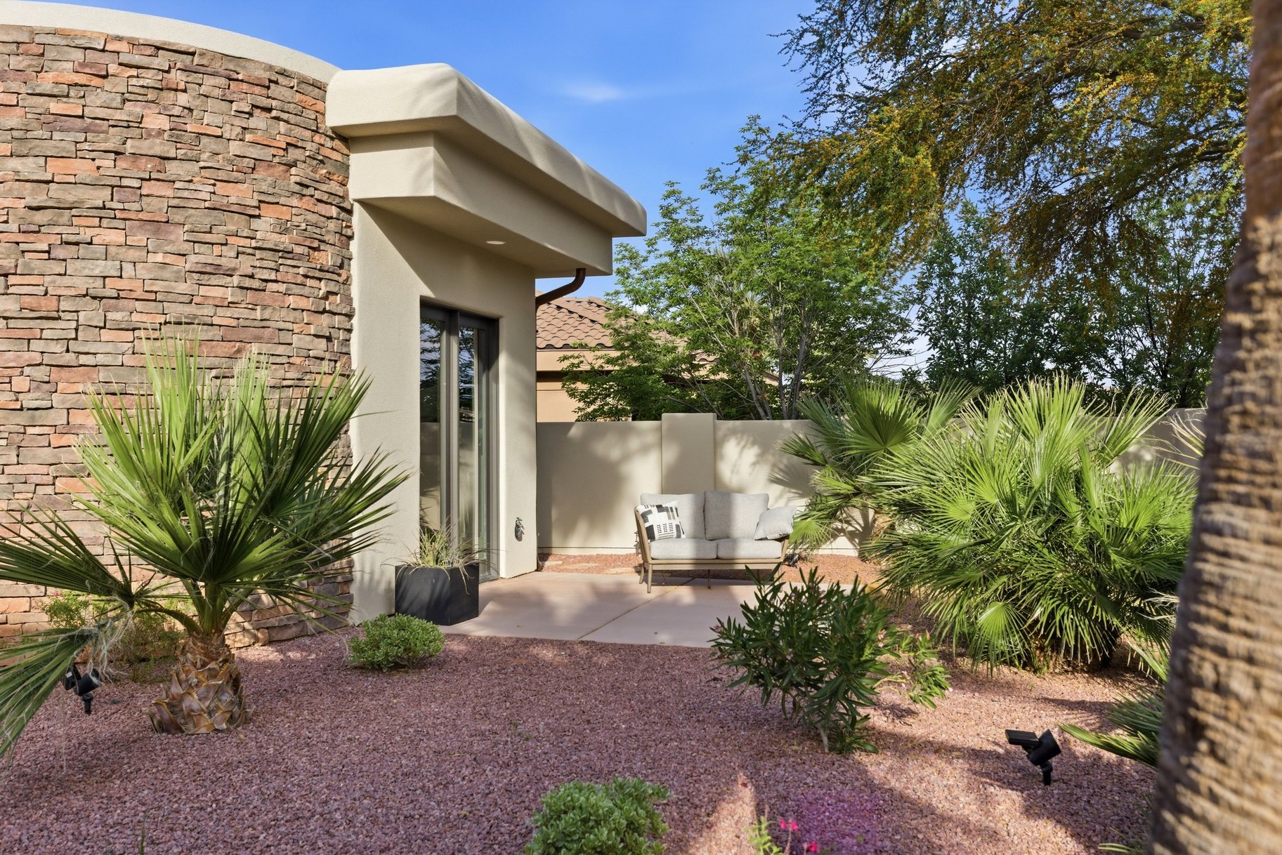 2031 E Cliff Point Drive