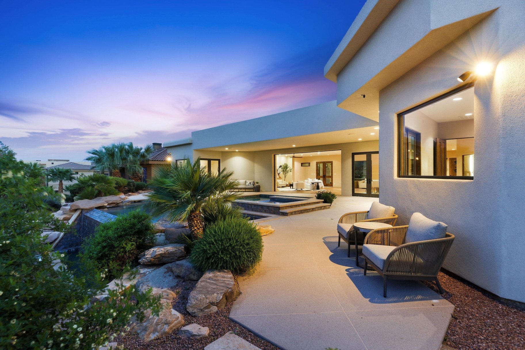 2031 E Cliff Point Drive