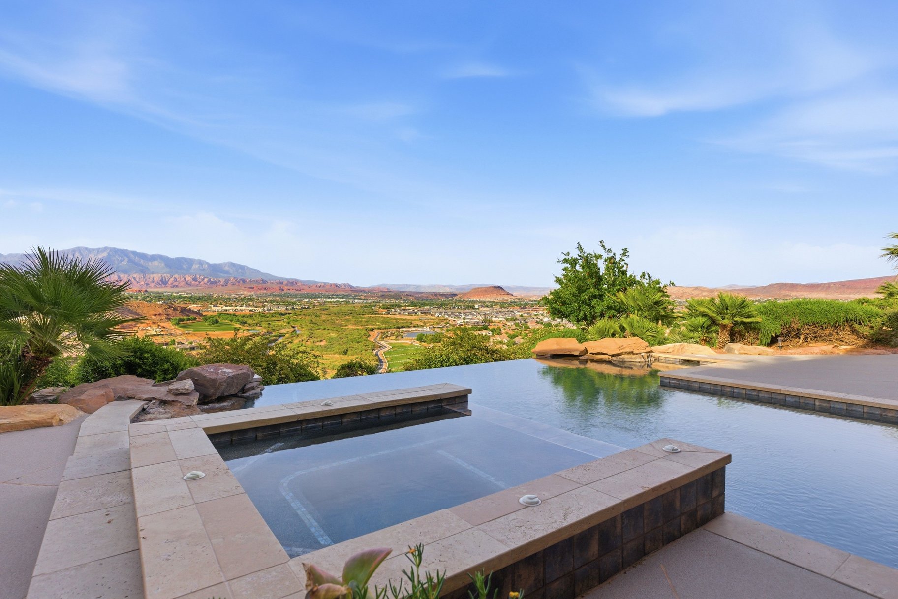 2031 E Cliff Point Drive