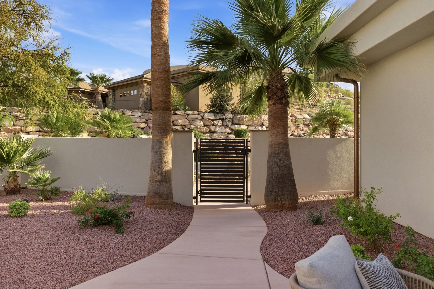 2031 E Cliff Point Drive