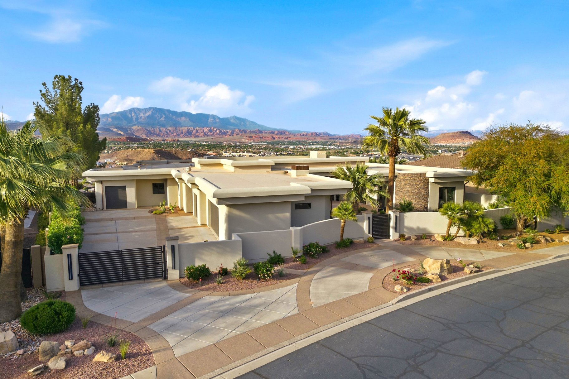 2031 E Cliff Point Drive