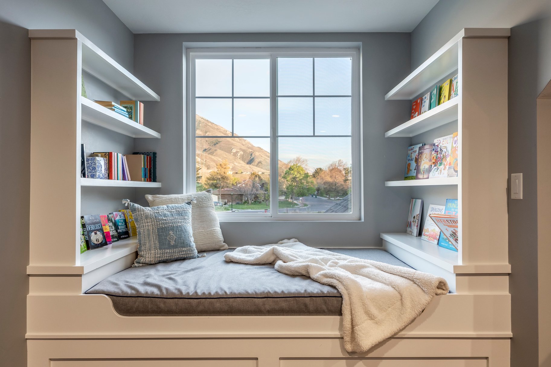 4739 W Snowflake Drive