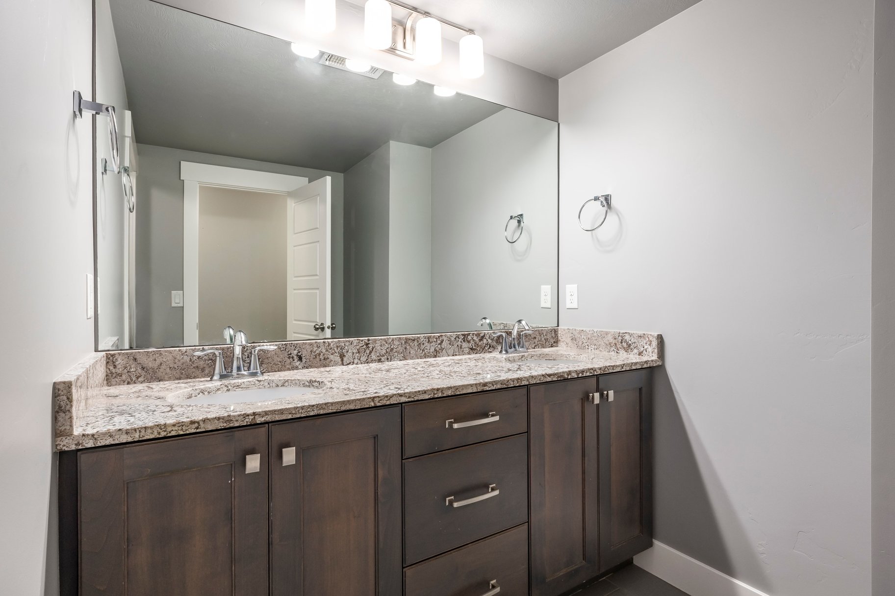 4739 W Snowflake Drive