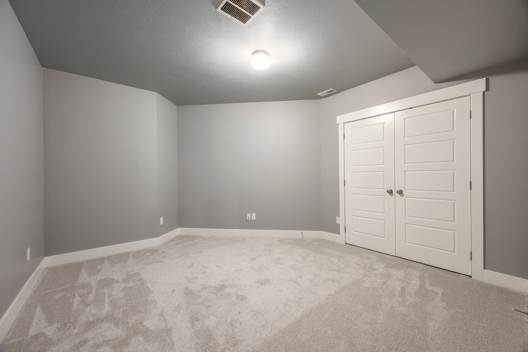 4739 W Snowflake Drive