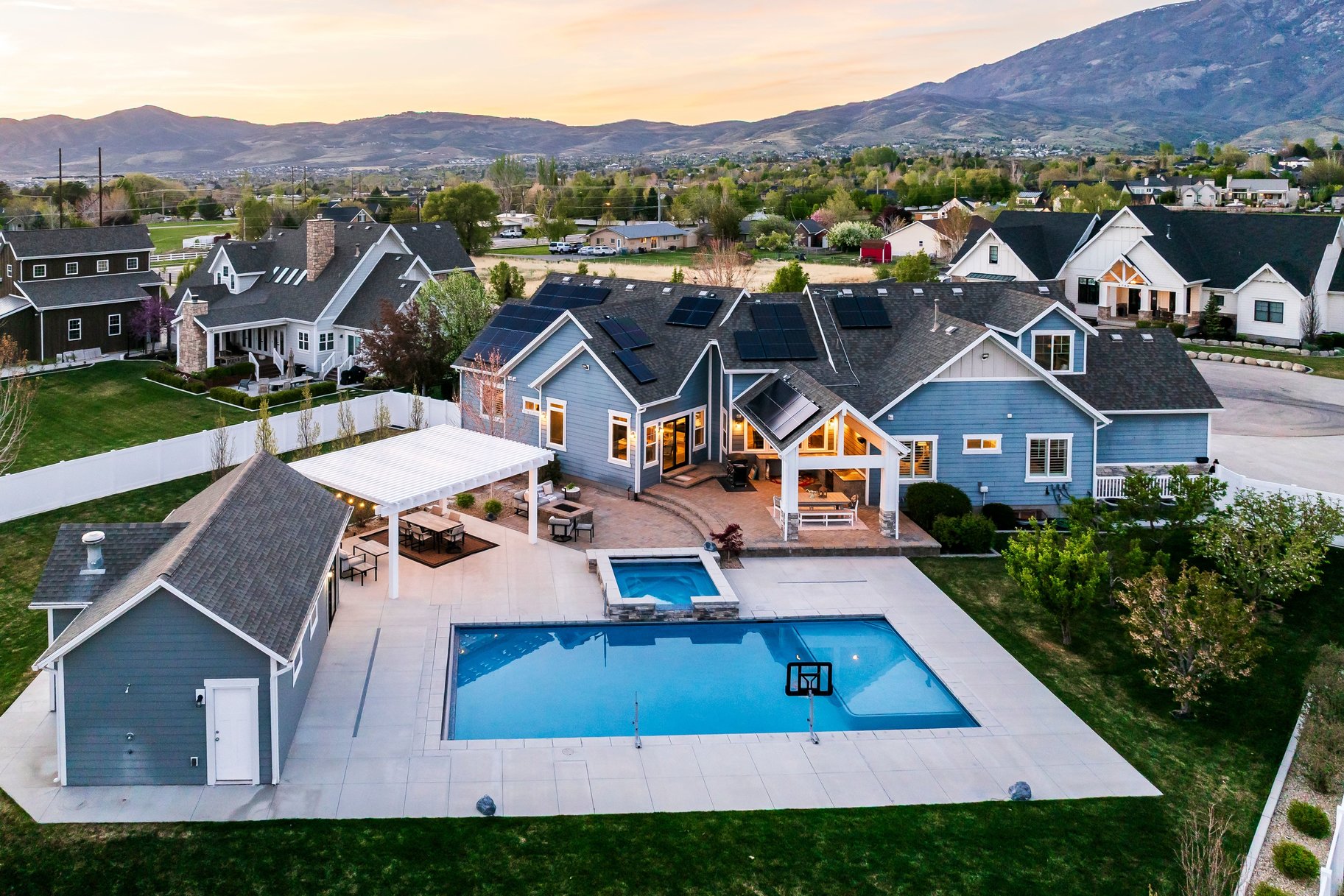 4739 W Snowflake Drive