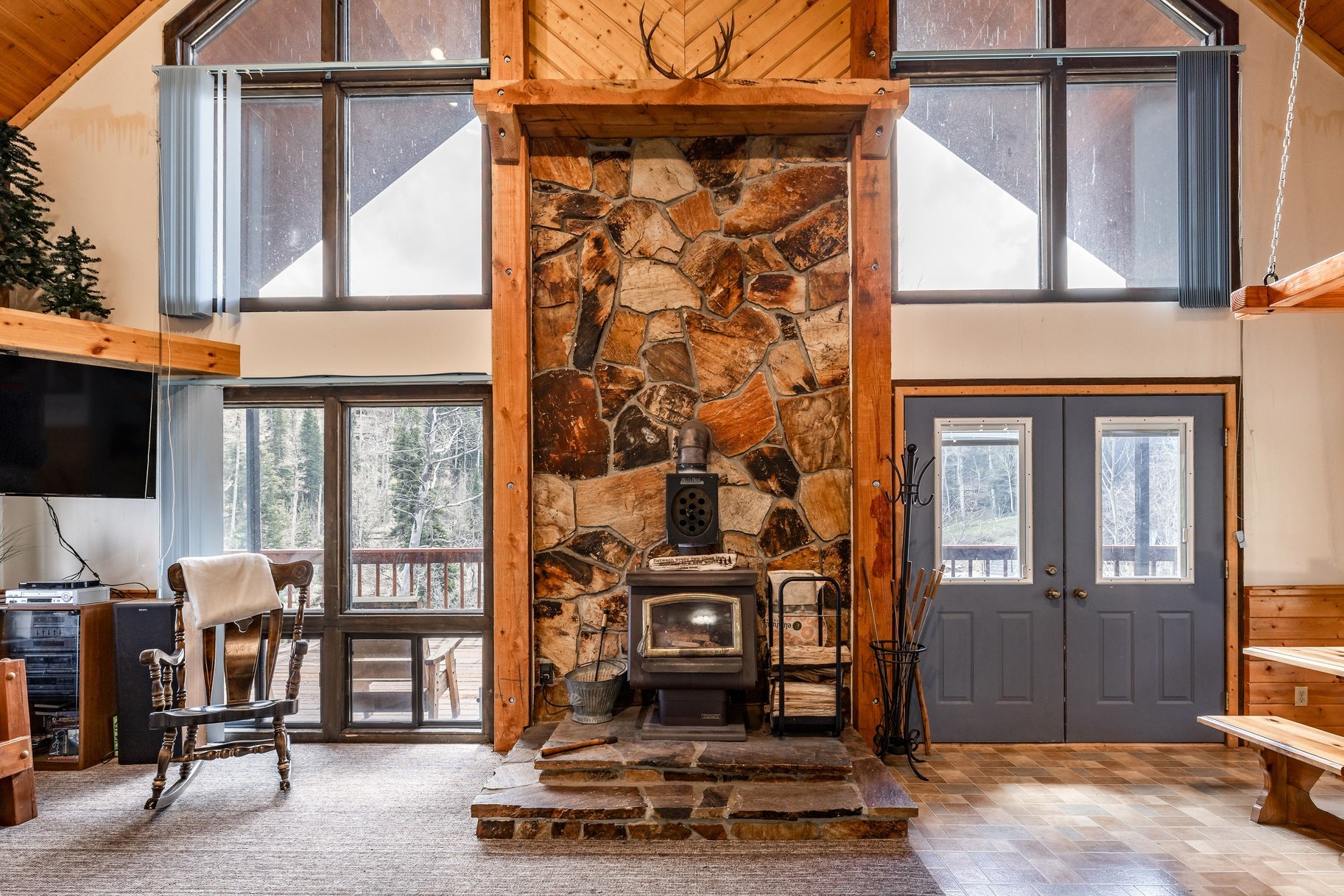 1853 Pine Loop Road