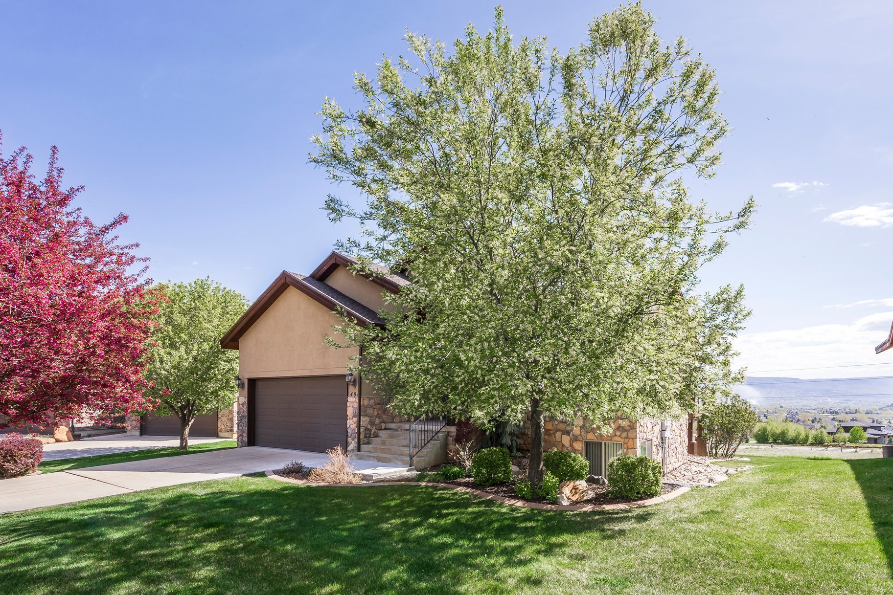 494 N Olympic Way
