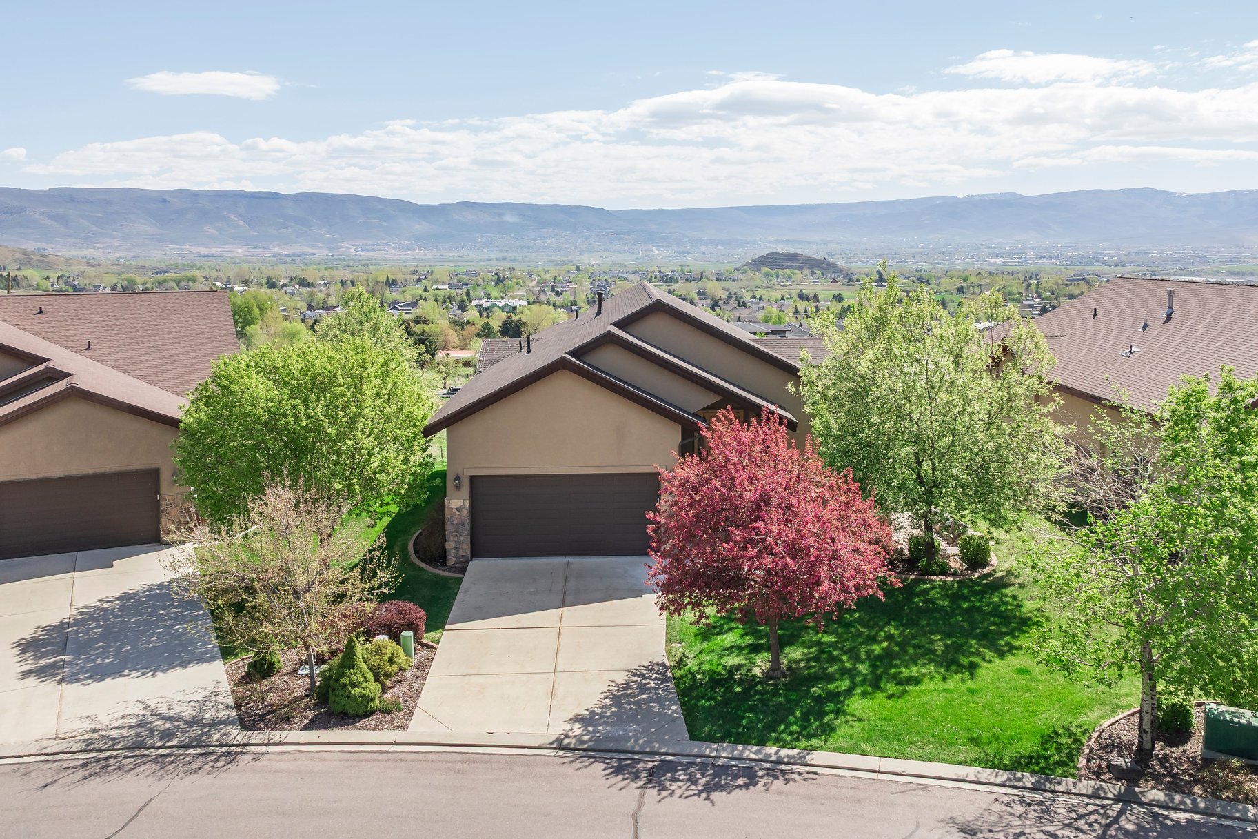 494 N Olympic Way