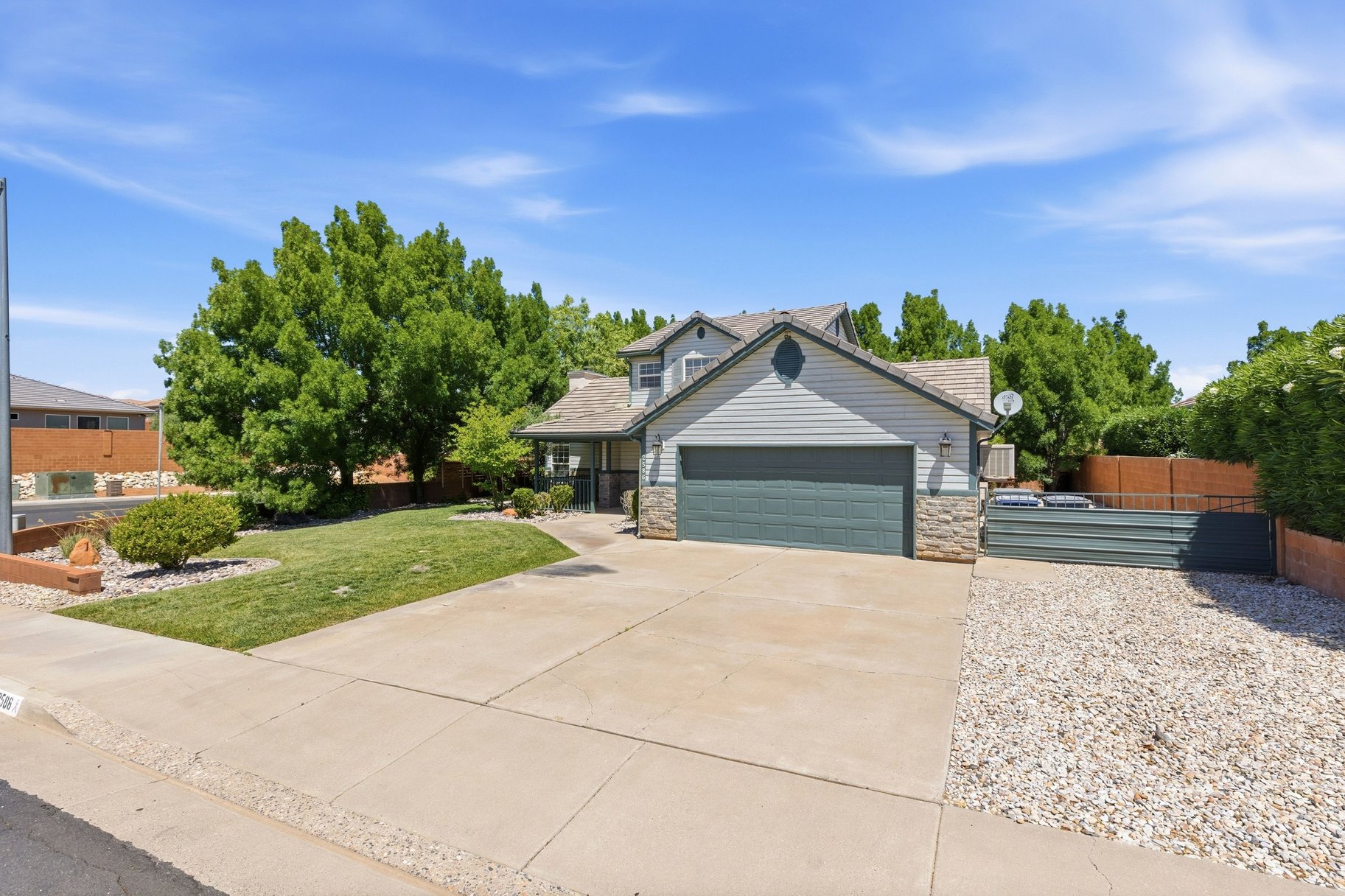 2586 West 400 North