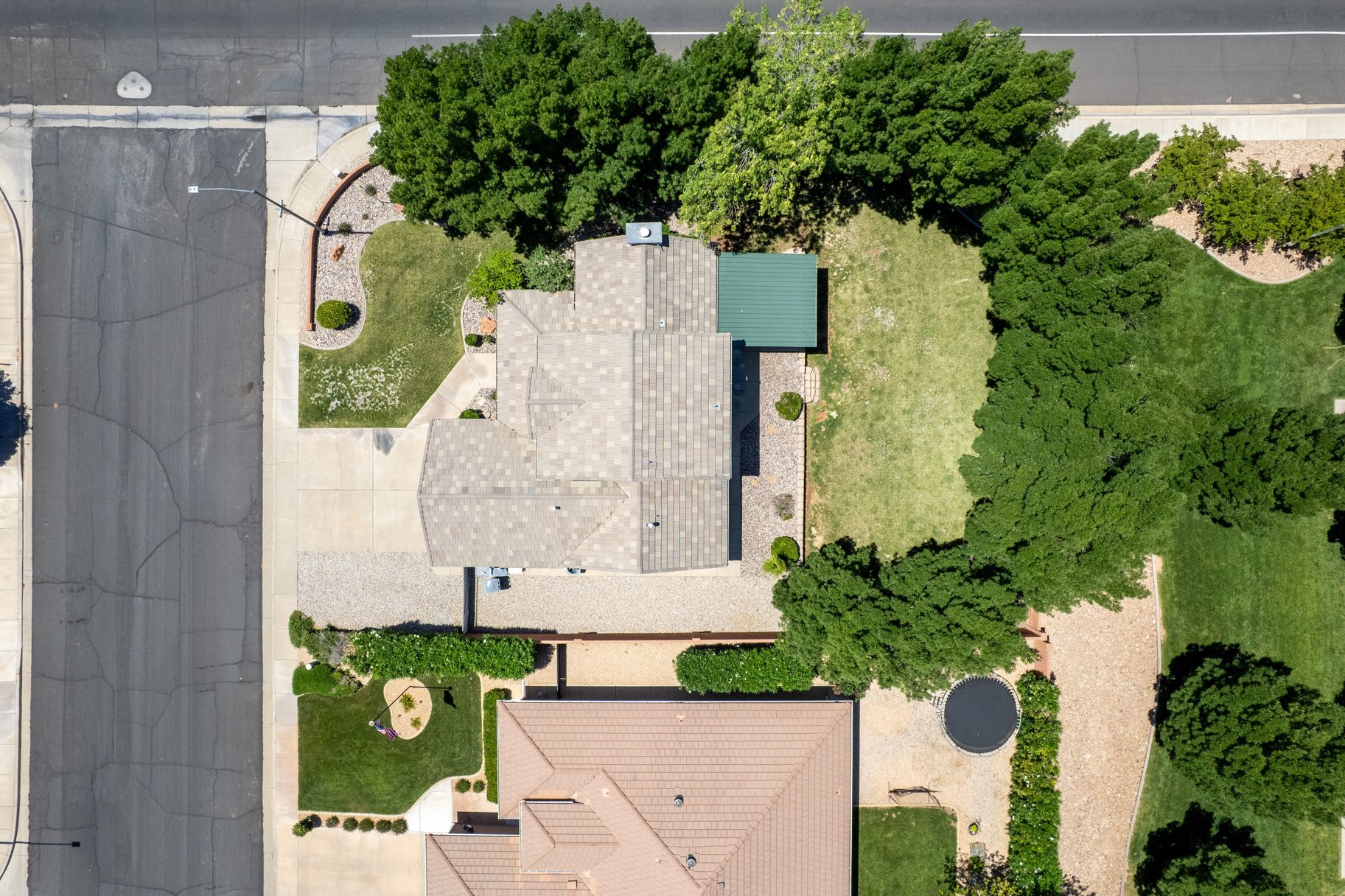 2586 West 400 North
