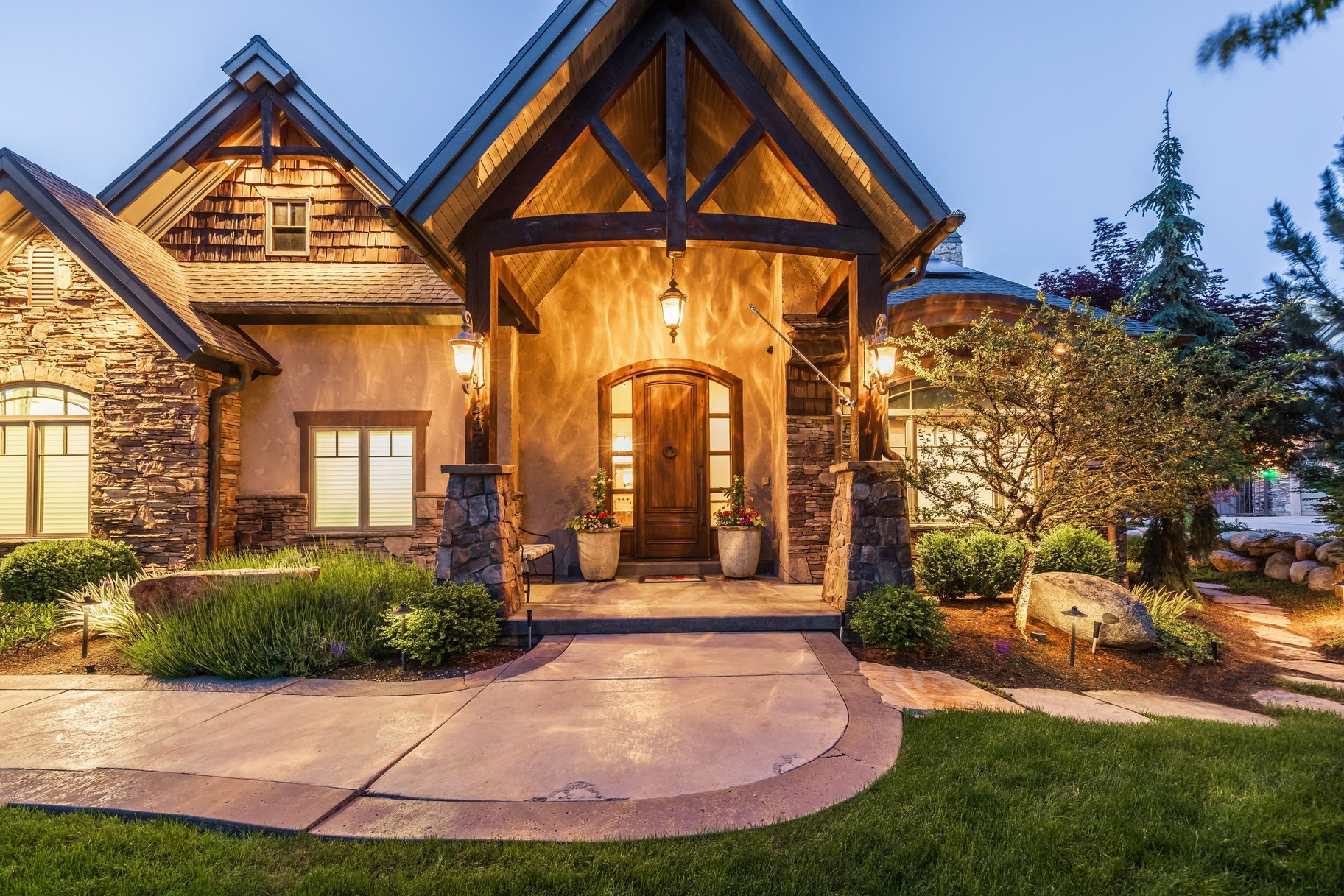 9621 S Glacier Park Lane