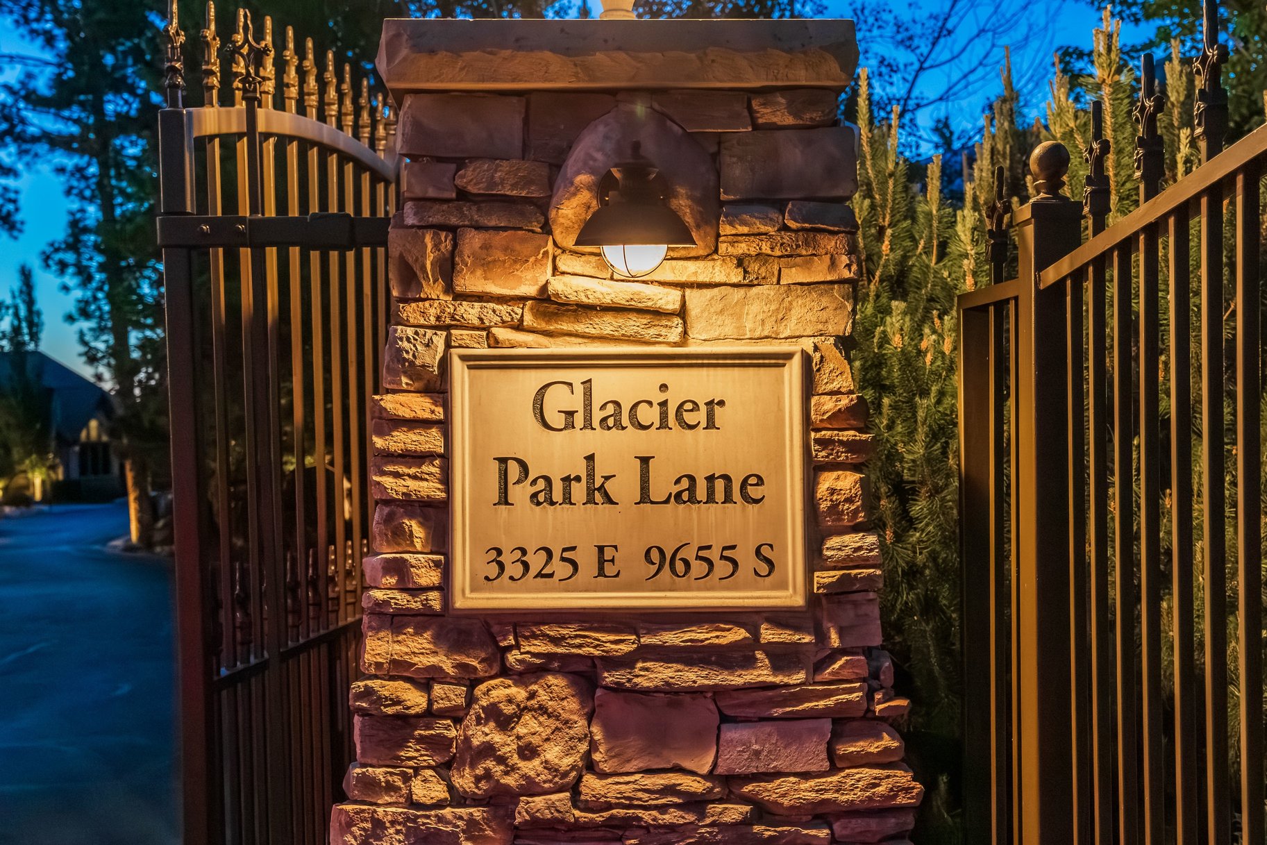 9621 S Glacier Park Lane