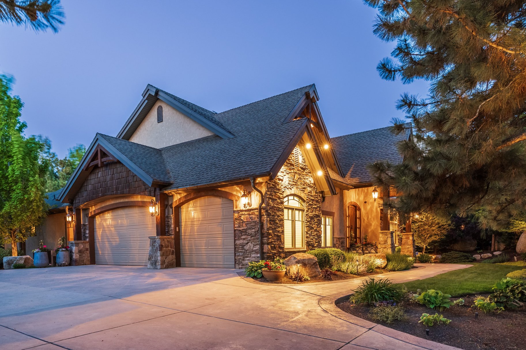 9621 S Glacier Park Lane