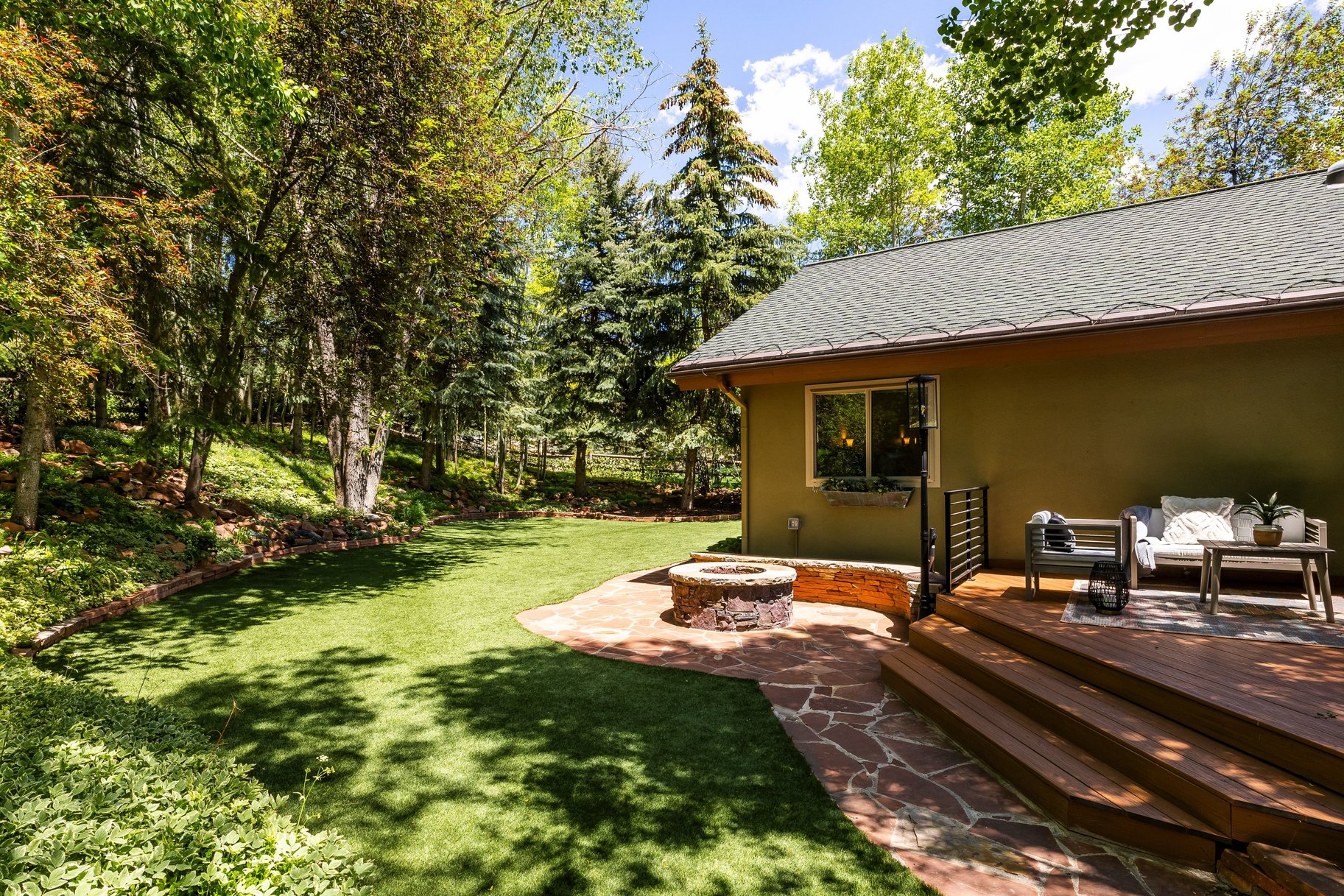 3452 W Saddleback Road 