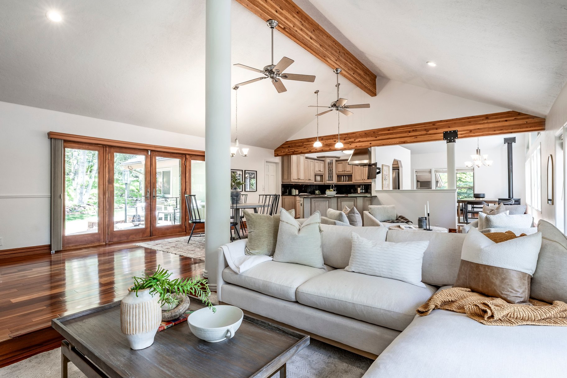 3452 W Saddleback Road 