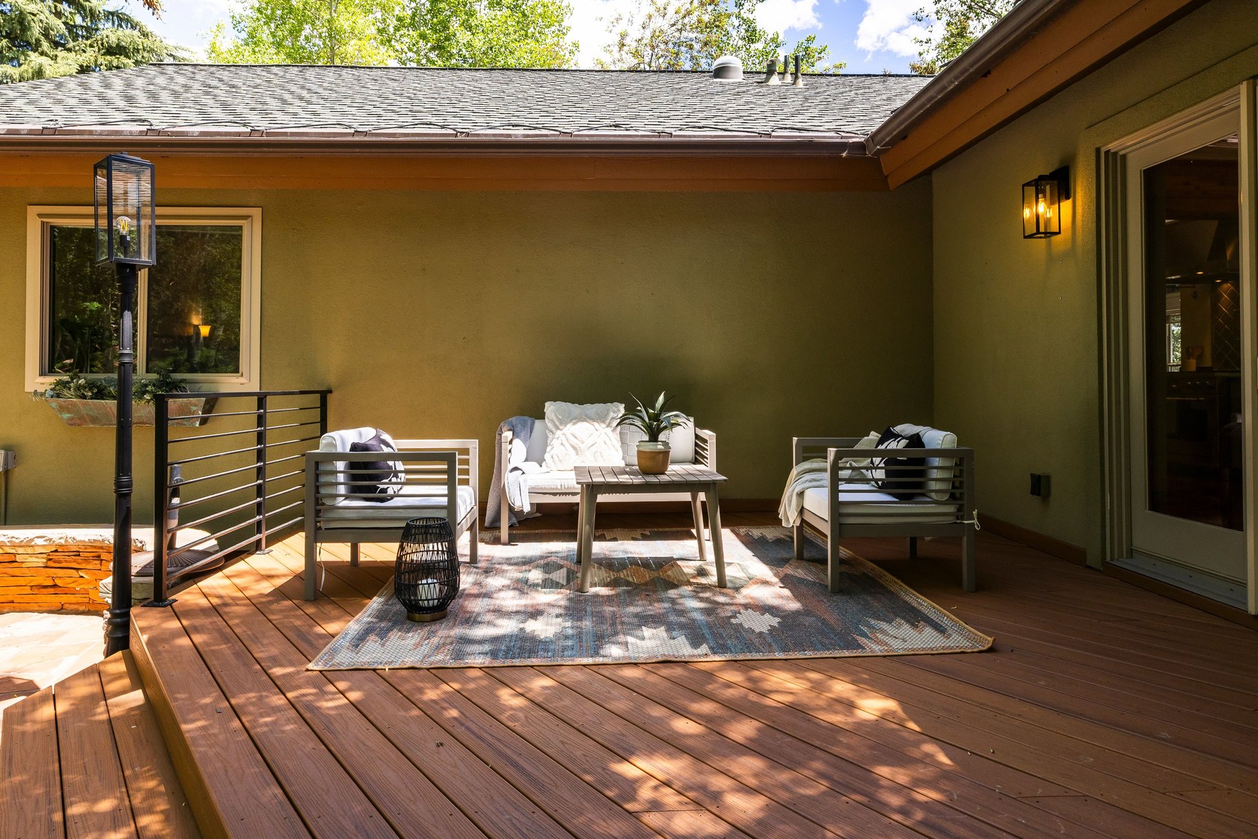 3452 W Saddleback Road 
