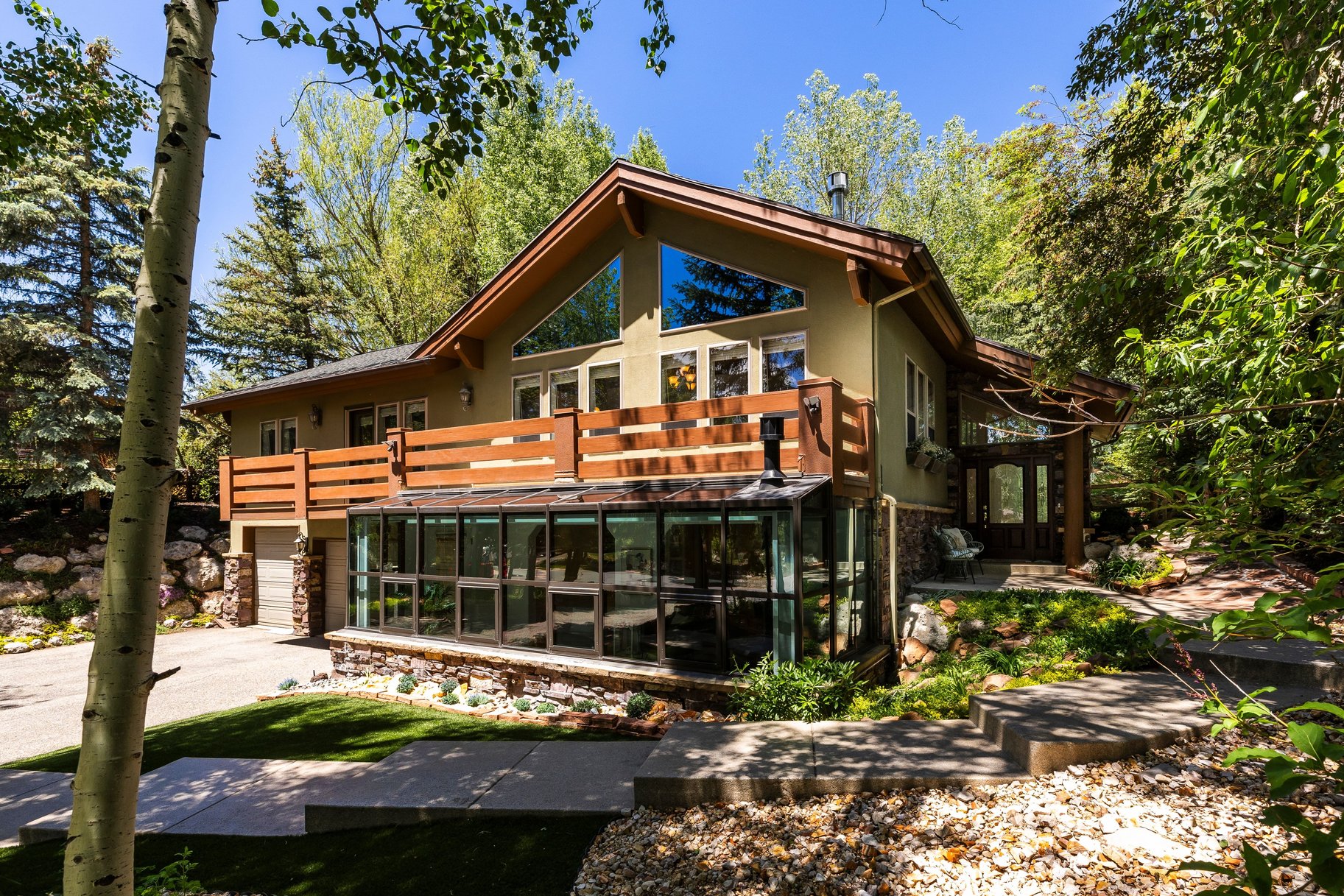 3452 W Saddleback Road 
